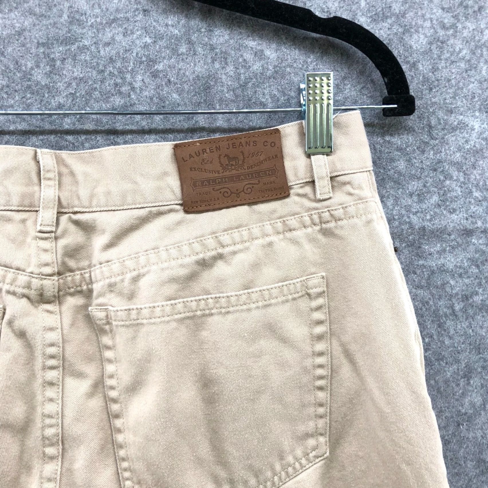 Ralph Lauren Lauren Ralph Lauren Capri Chino Pants Womens 6 Beige Twill Straight Mid Rise 10" Logo Capris Optional: Jeans? (But must only use original words) Size 28" / US 6 / IT 42 - 7 Thumbnail
