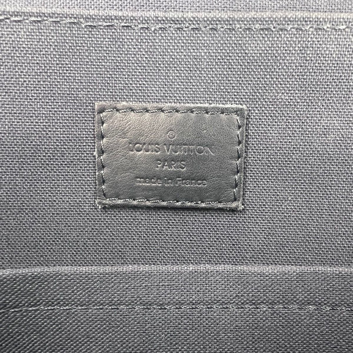 Louis Vuitton Louis Vuitton Damier Infini District MM Messenger Bag Cosmos Size ONE SIZE - 16 Thumbnail