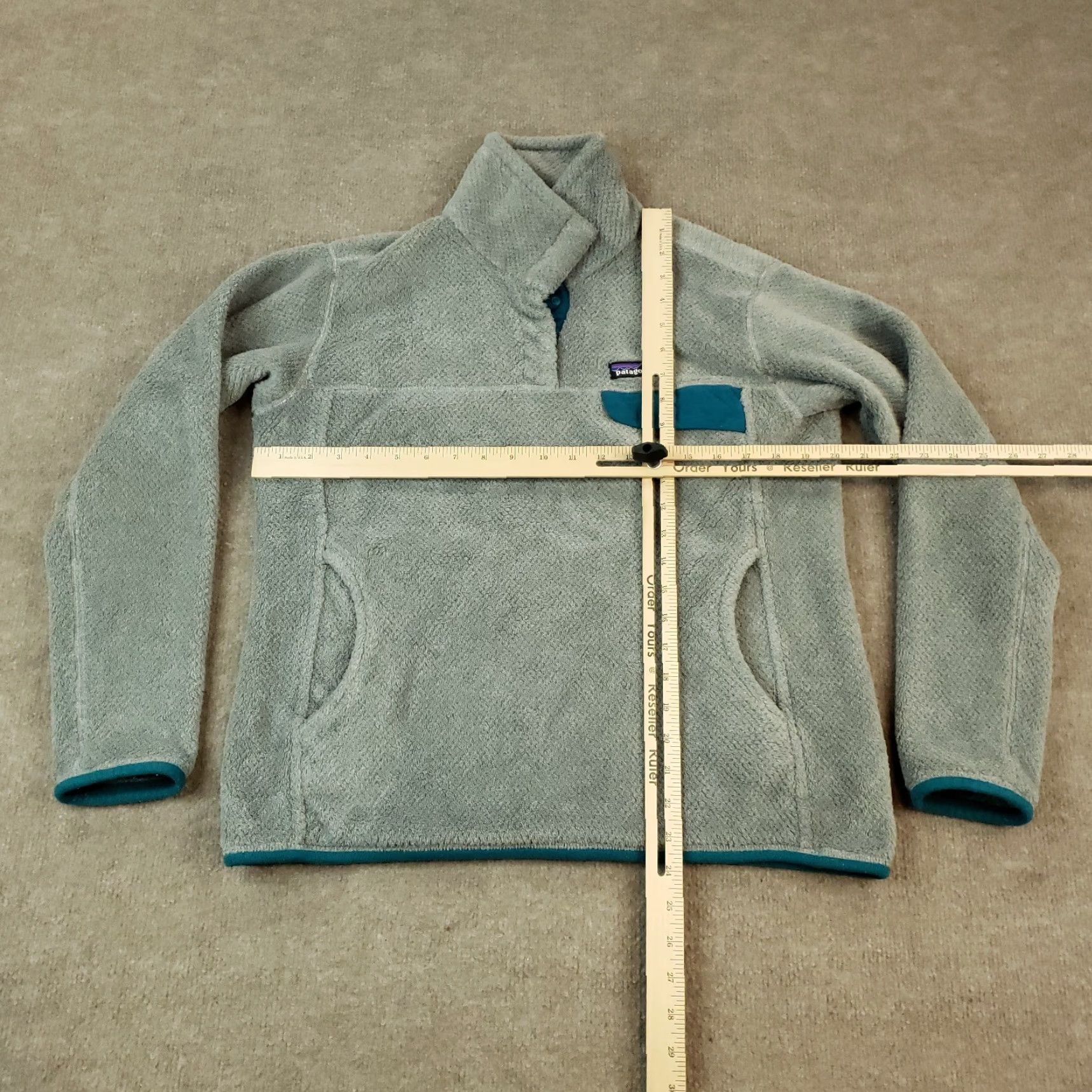 Patagonia Patagonia Snap-T Fleece Jacket Womens L Gray 1/4 Zip Casual Winter Fall Spring Summer 2000s Mens Womens Girls Boys Size L / US 10 / IT 46 - 2 Thumbnail