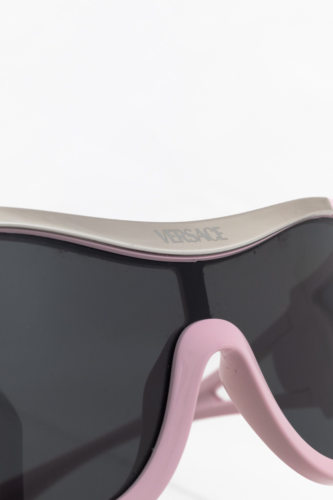 Versace Versace SS/24 VE4475 Pink Medusa-Logo Shield Sunglasses Size ONE SIZE - 6 Thumbnail