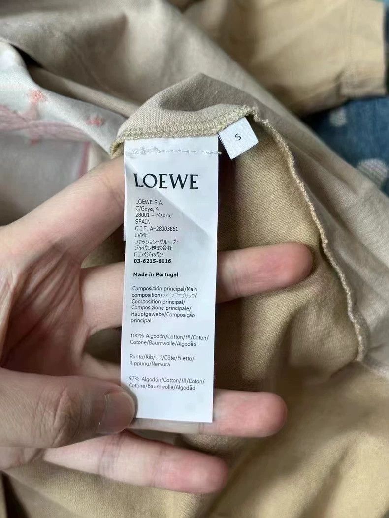 Loewe loewe Beige short sleeves 2505-Nextarrow Size US S / EU 44-46 / 1 - 2 Thumbnail