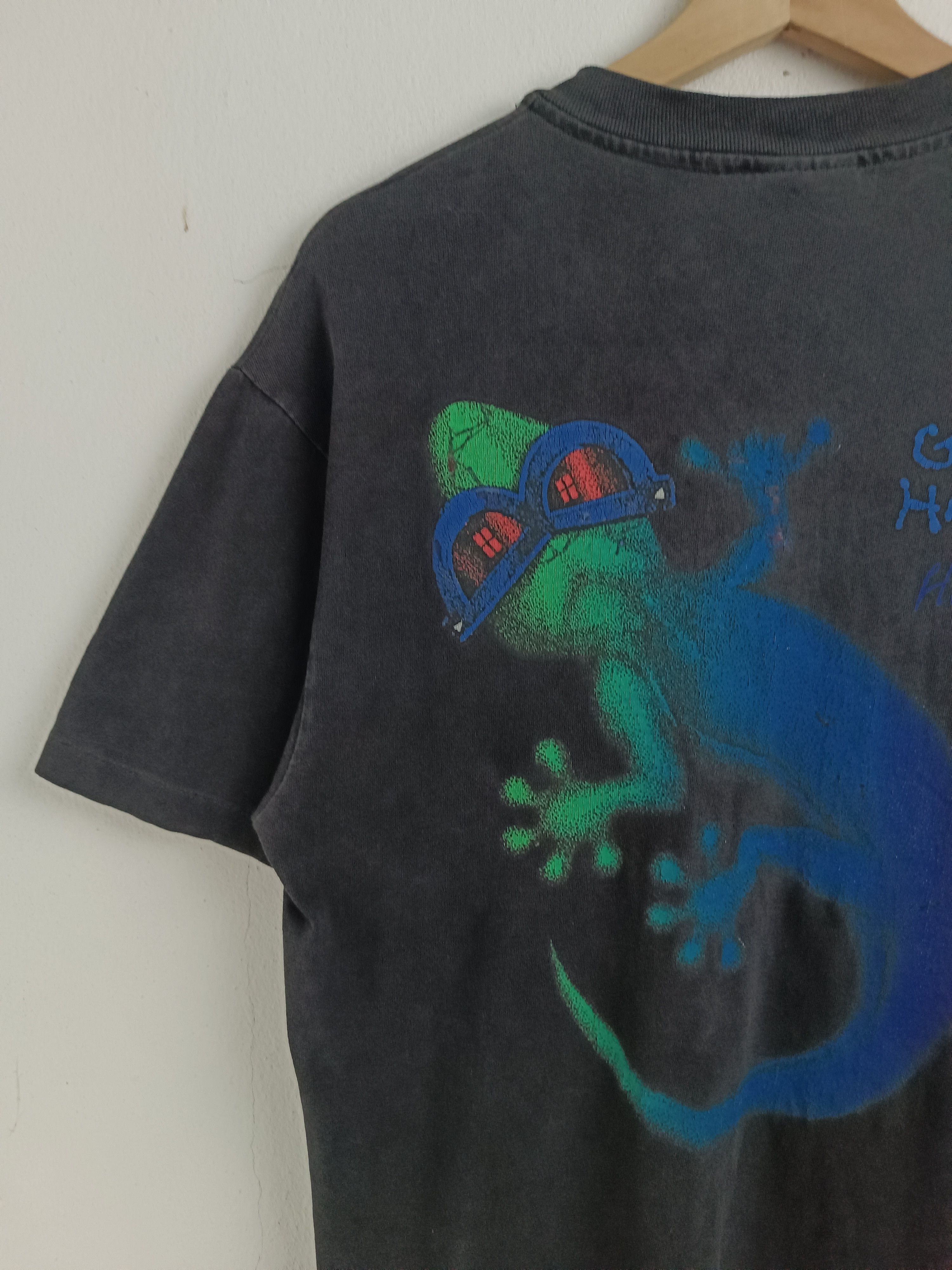 Vintage VINTAGE 90'S HANGLOOSE GECKO HAWAII SUPER RARE TEE Size US M / EU 48-50 / 2 - 11 Thumbnail