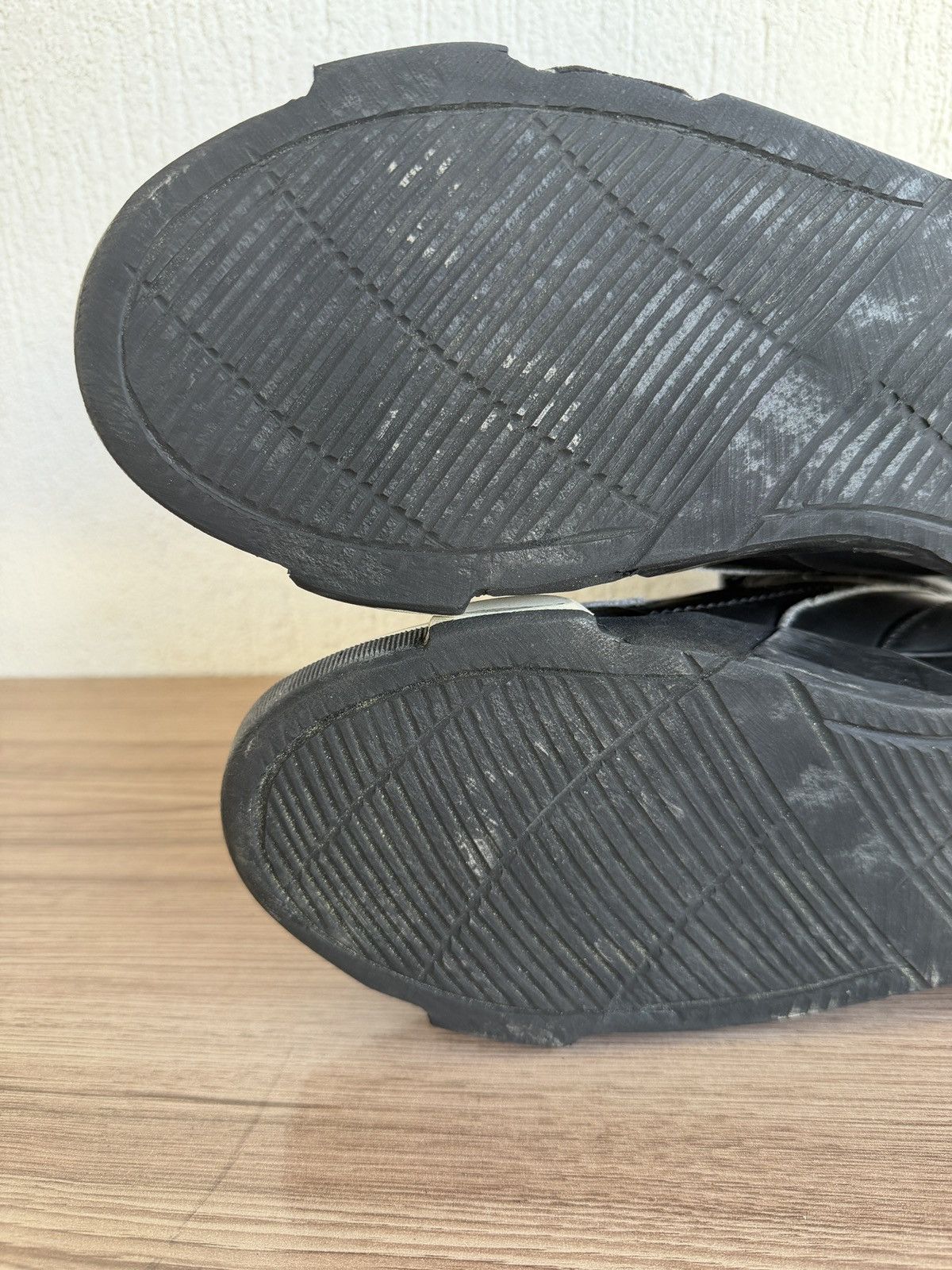 Givenchy Tyson high sneaker by Riccardo Size US 8 / EU 41 - 20 Thumbnail