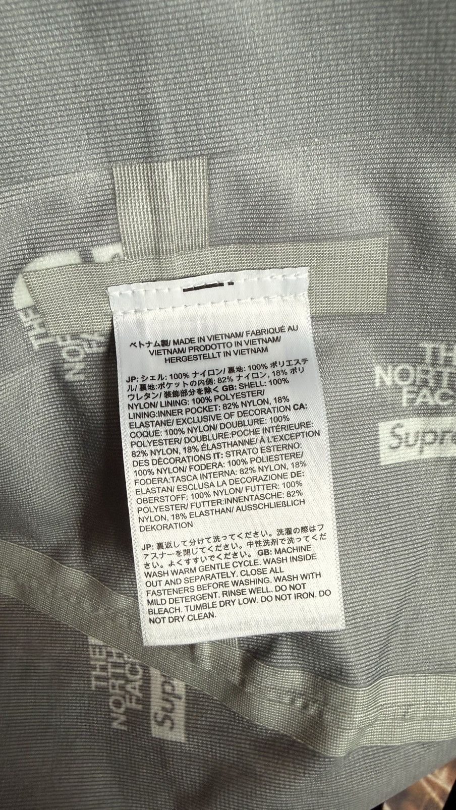 Supreme × The North Face Supreme The North Face Times Square Taped Seam Shell Jacket Size US S / EU 44-46 / 1 - 8 Thumbnail
