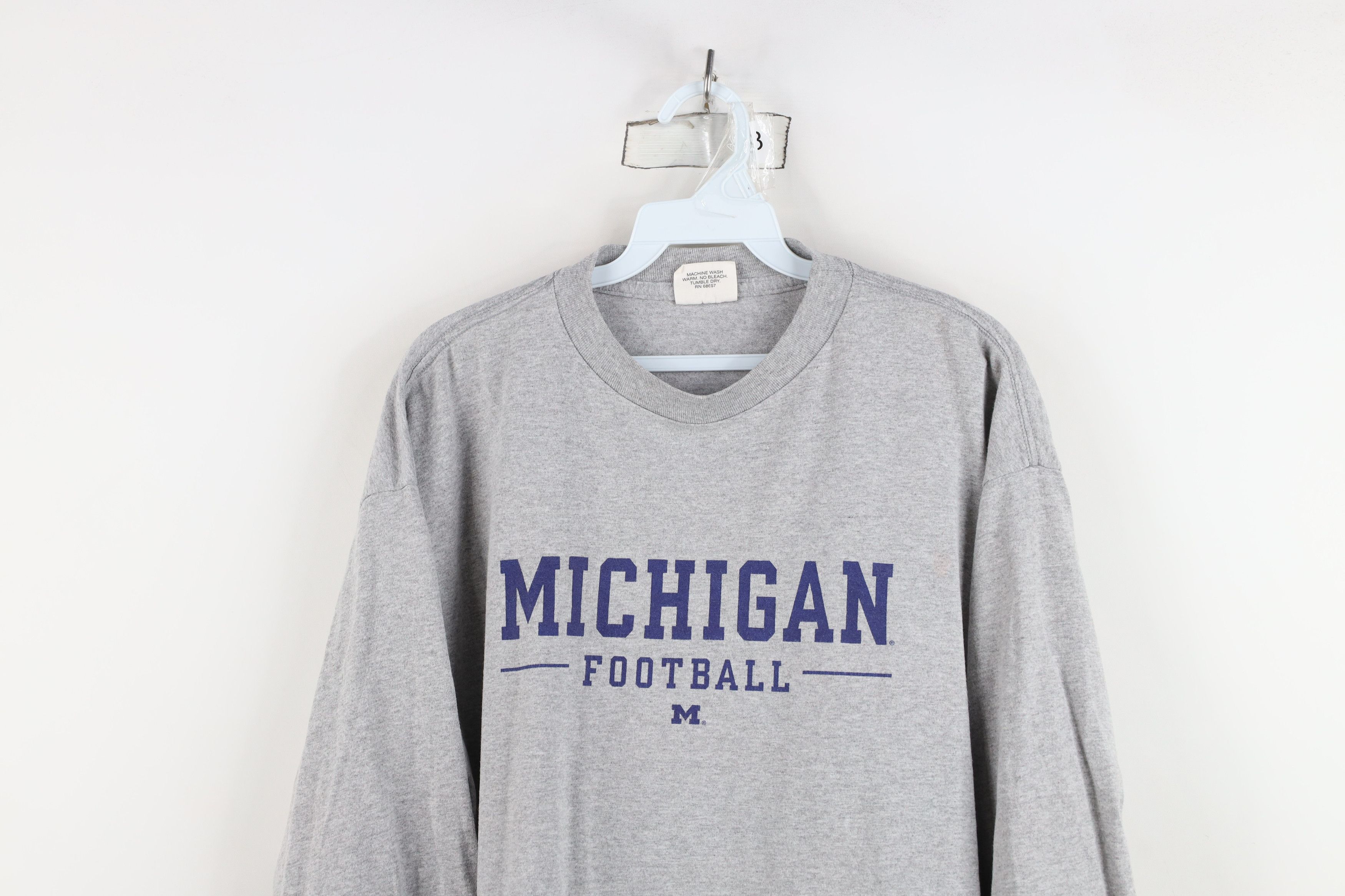 Vintage Vintage 90s University of Michigan Football T-Shirt Gray USA Size US XL / EU 56 / 4 - 2 Thumbnail