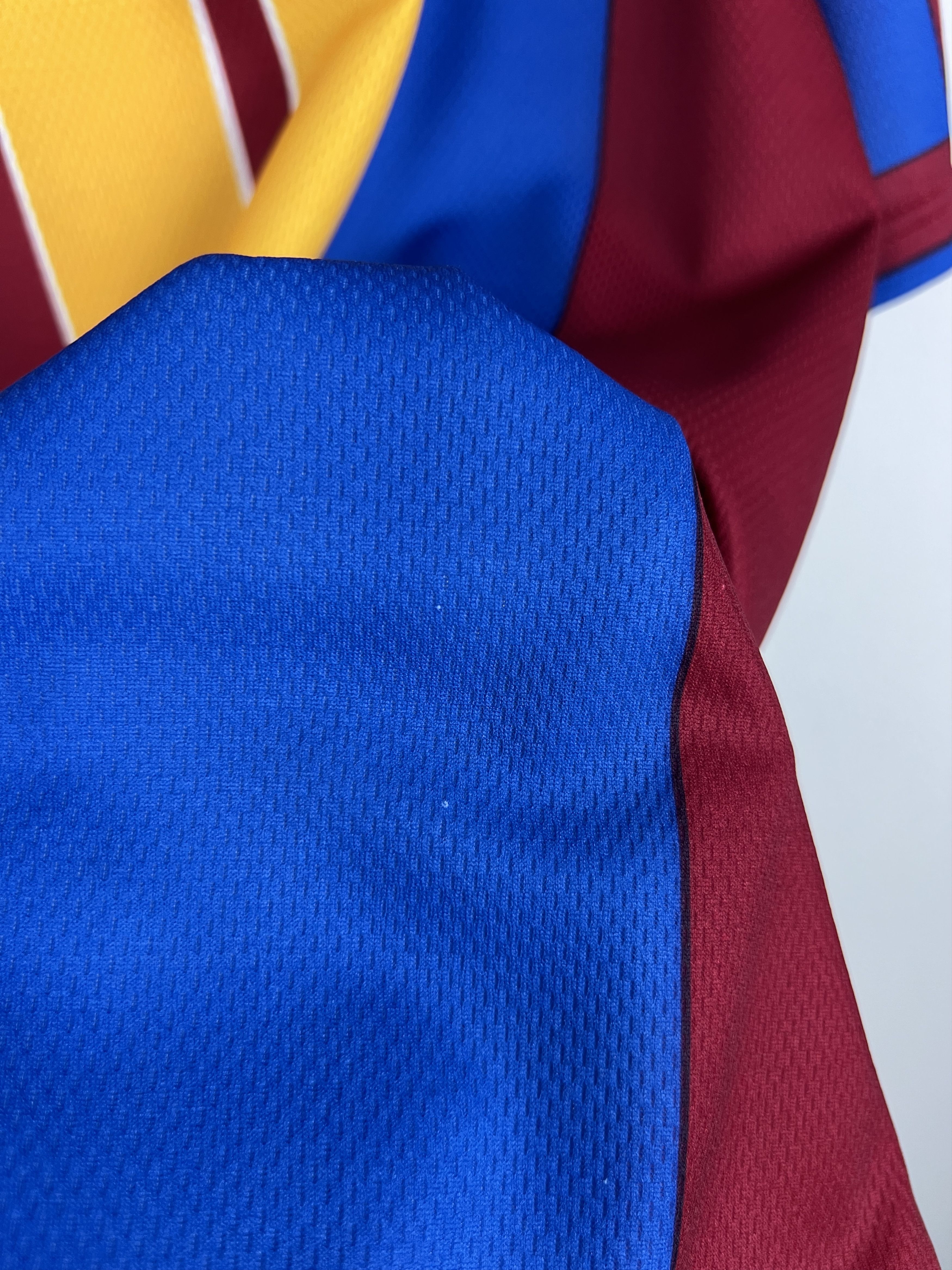 Vintage Barcelona Fun Jersey Football Shirt Rivaldo Camiseta Jersey Size US XL / EU 56 / 4 - 9 Thumbnail