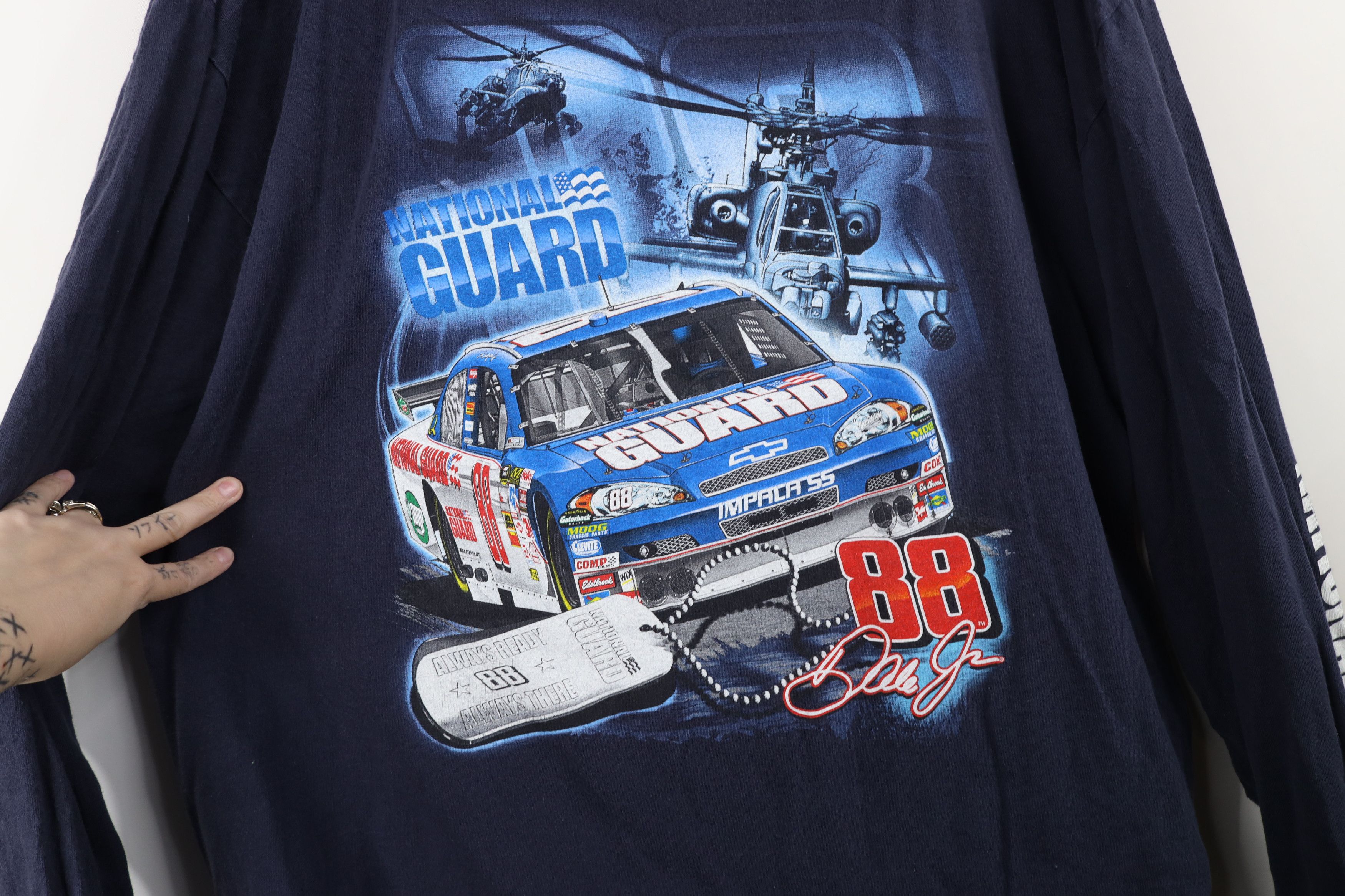 Vintage Vintage NASCAR Dale Earnhardt Jr Racing Long Sleeve T-Shirt Size US XXL / EU 58 / 5 - 5 Thumbnail