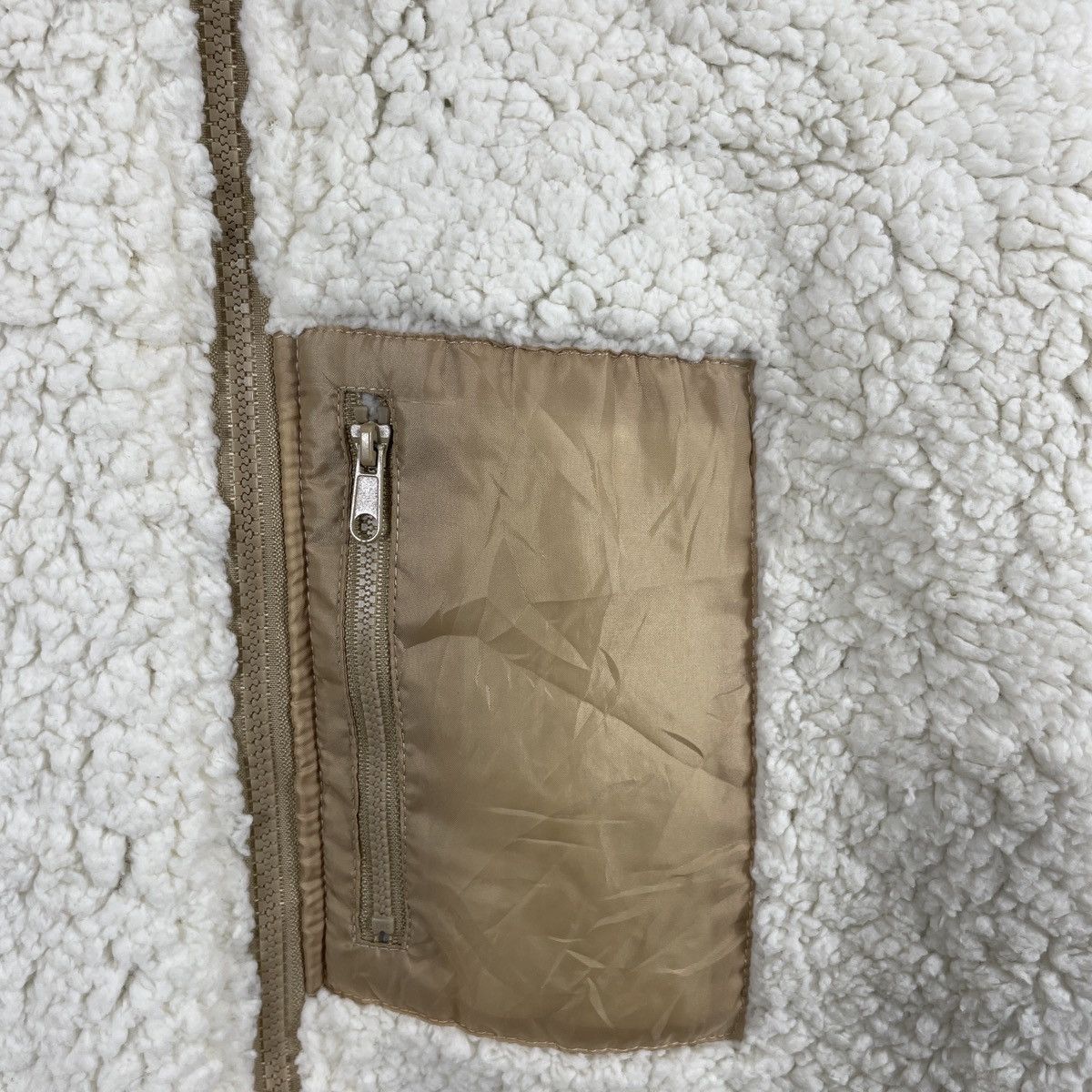 Japanese Brand × Uniqlo × Vintage Vintage Japanese Brand Sherpa Jackets Size US L / EU 52-54 / 3 - 7 Thumbnail