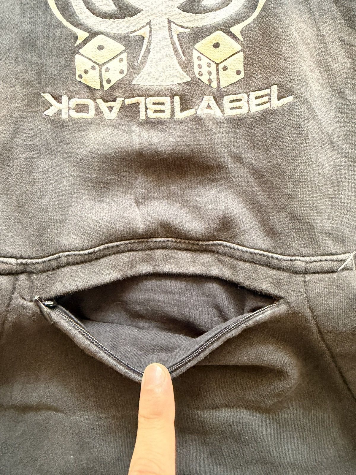 Black Label Y2K Black Label Hoodie With Insane Details Size US L / EU 52-54 / 3 - 12 Thumbnail