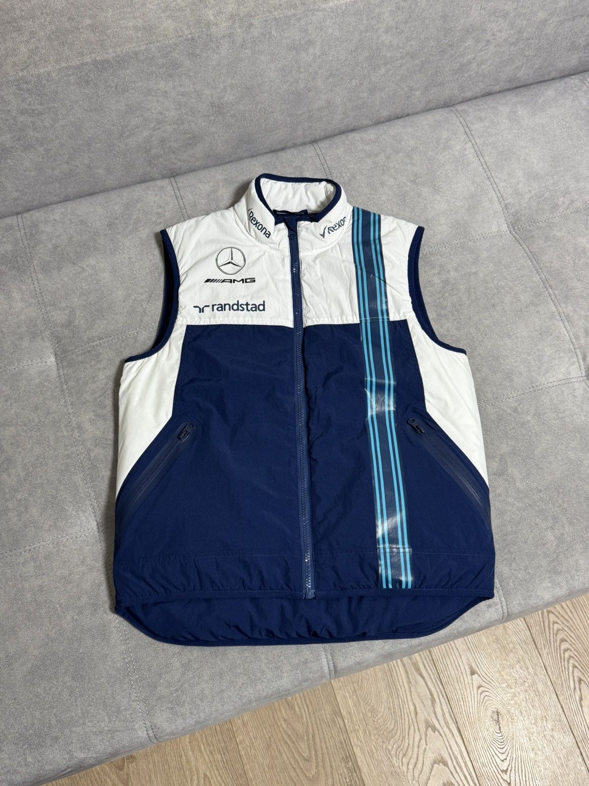 Formula 1 × Mercedes-Benz Hackett Williams Racing Mercedes Benz Formula 1 Vest men’s S Size US S / EU 44-46 / 1 - 2 Thumbnail