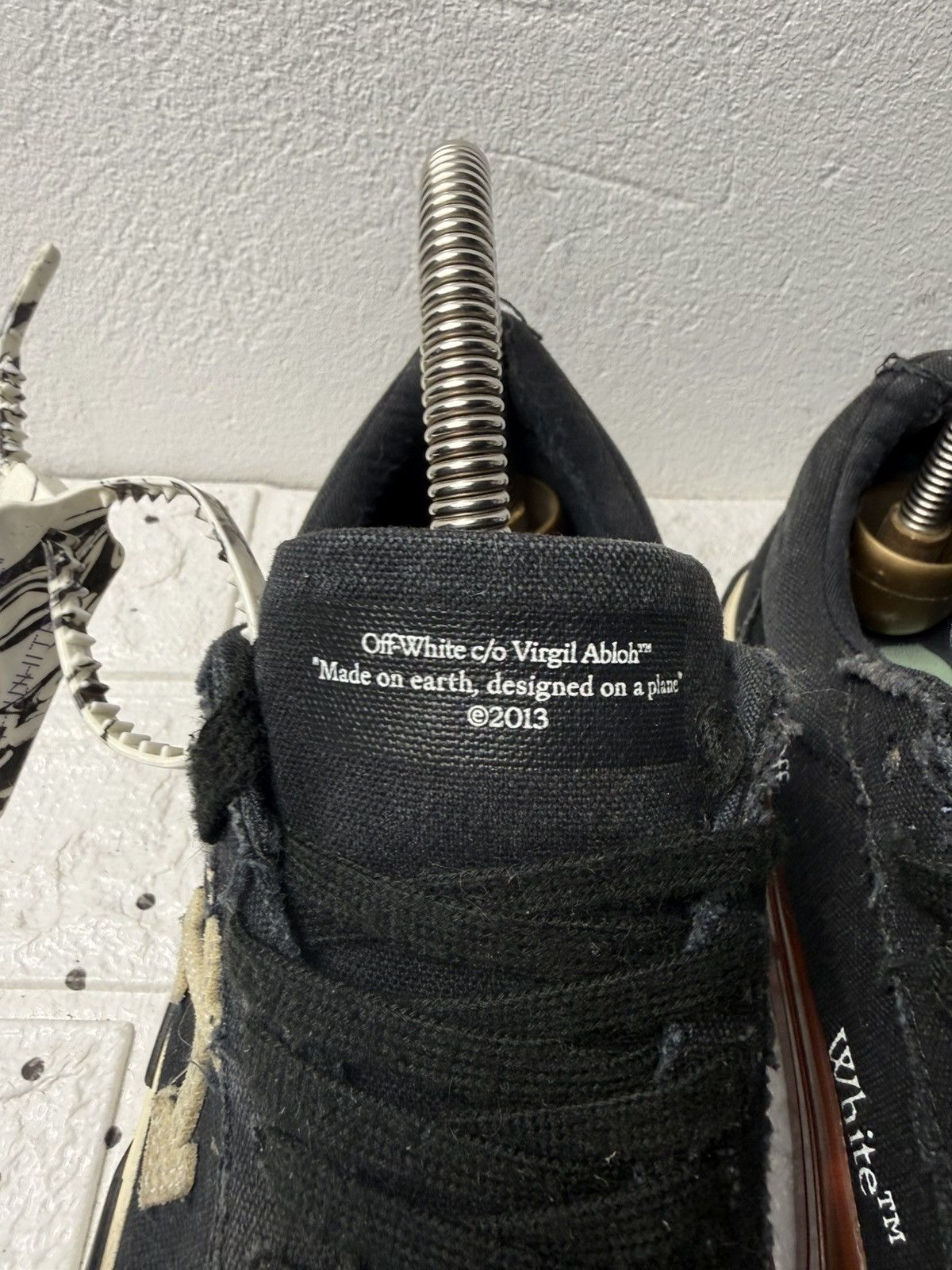 Off-White Off-White Low Vulcanized Canvas US6 UK5.5 EUR38 Sneakers Size US 6 / EU 39 - 6 Thumbnail