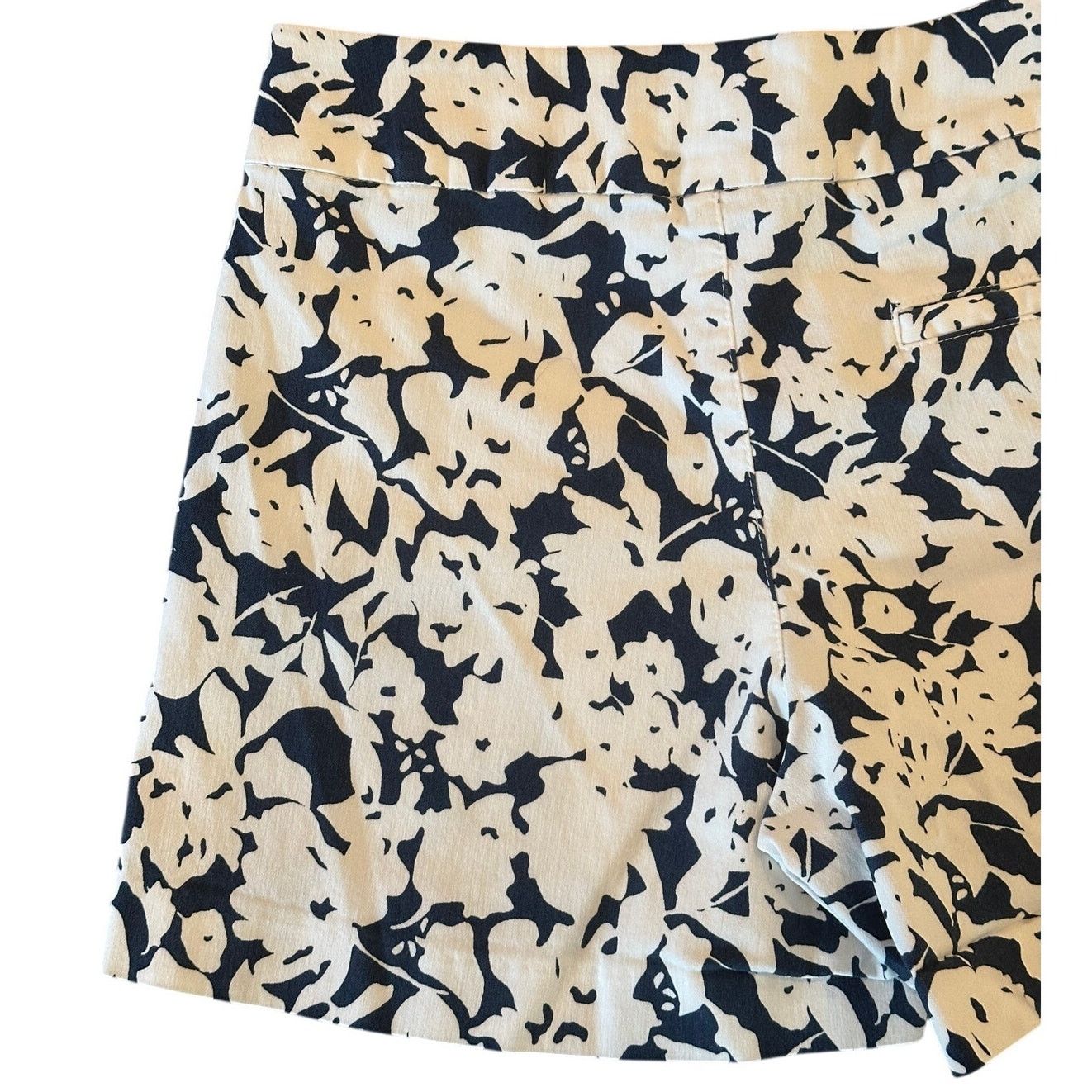 Other Margaret M Women's Navy White Floral Pull On Shorts Sz S Size 28" / US 6 / IT 42 - 5 Thumbnail