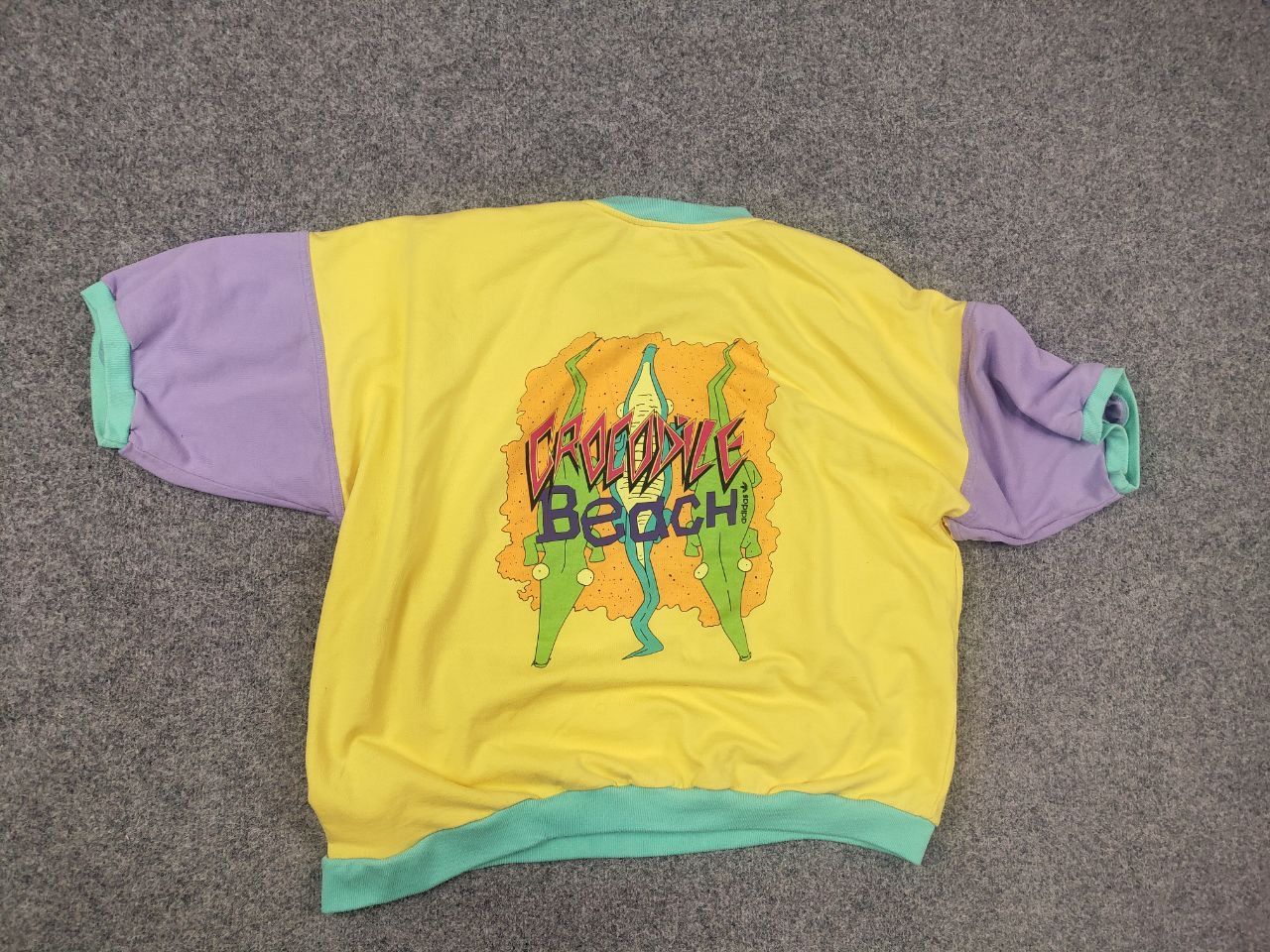 Adidas Rare Vintage 80's Adidas Originals Crocodile Beach T-Shirt Size US XL / EU 56 / 4 - 9 Thumbnail
