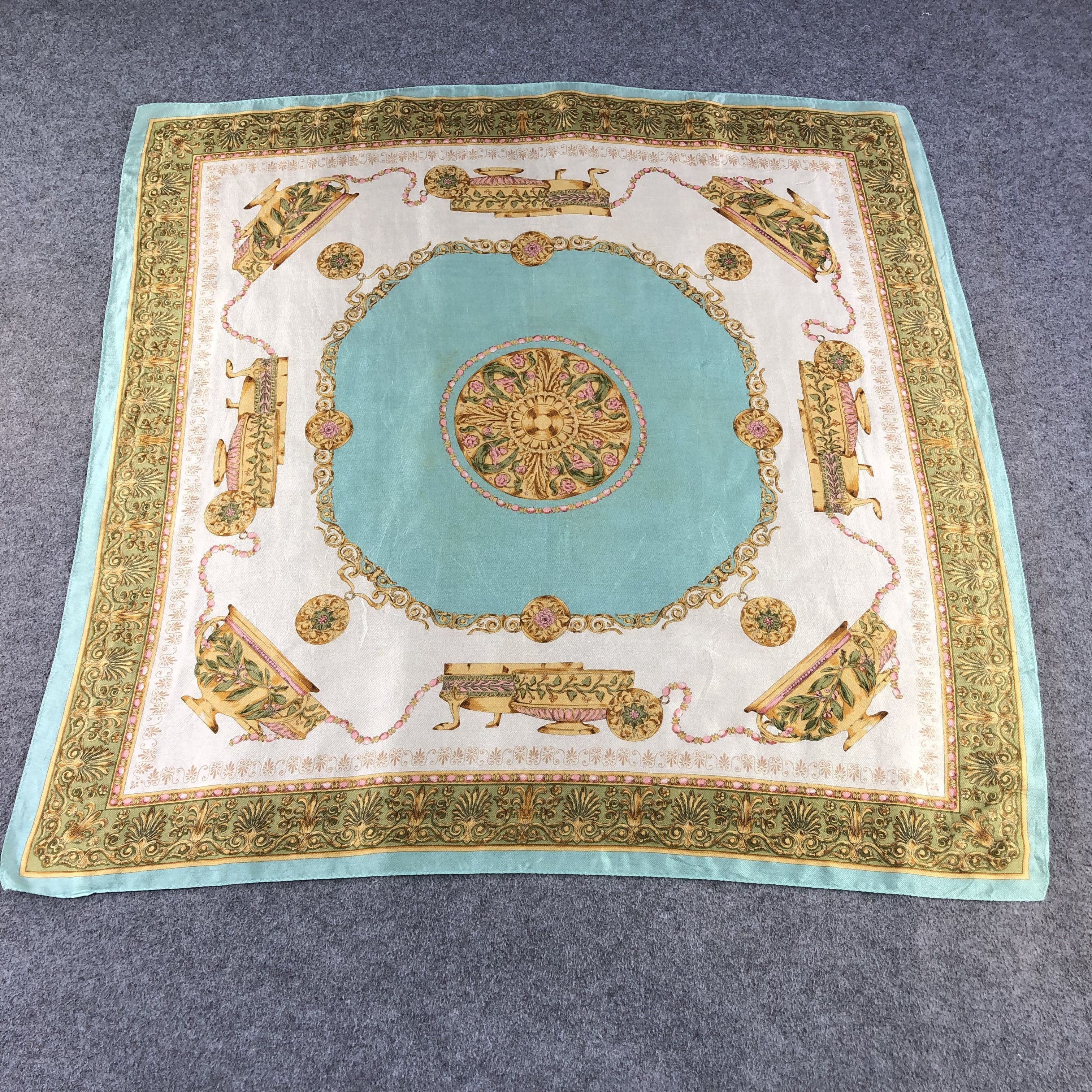 Japanese Brand Vintage Luxury Baroque Silk Scarf M892 Size ONE SIZE - 1 Thumbnail