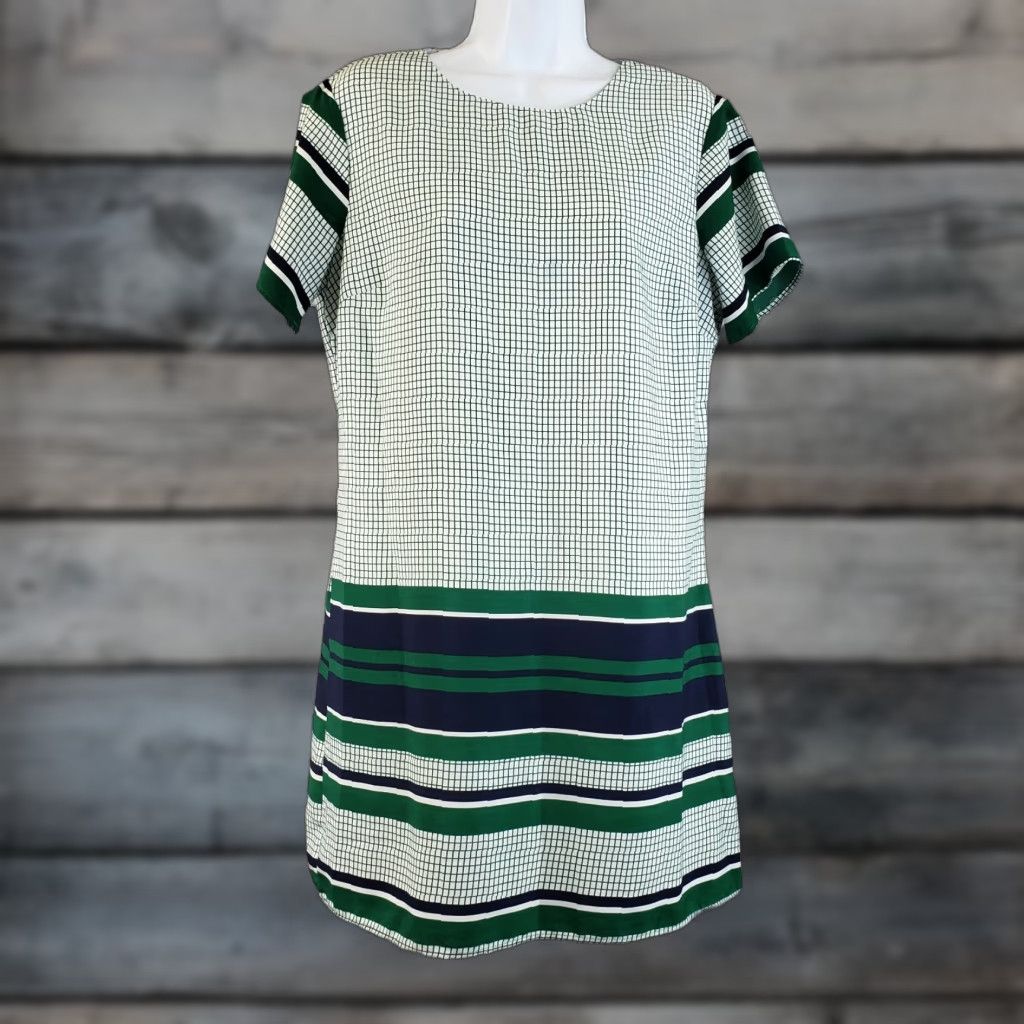 Lulus Lulus Womens Shift Dress M Green White Stripes Short Sleeve Casual Polyester 32" Short Length 19.5" Width Boys Girls Mens Womens Size 32" / US 10 / IT 46 - 1 Thumbnail