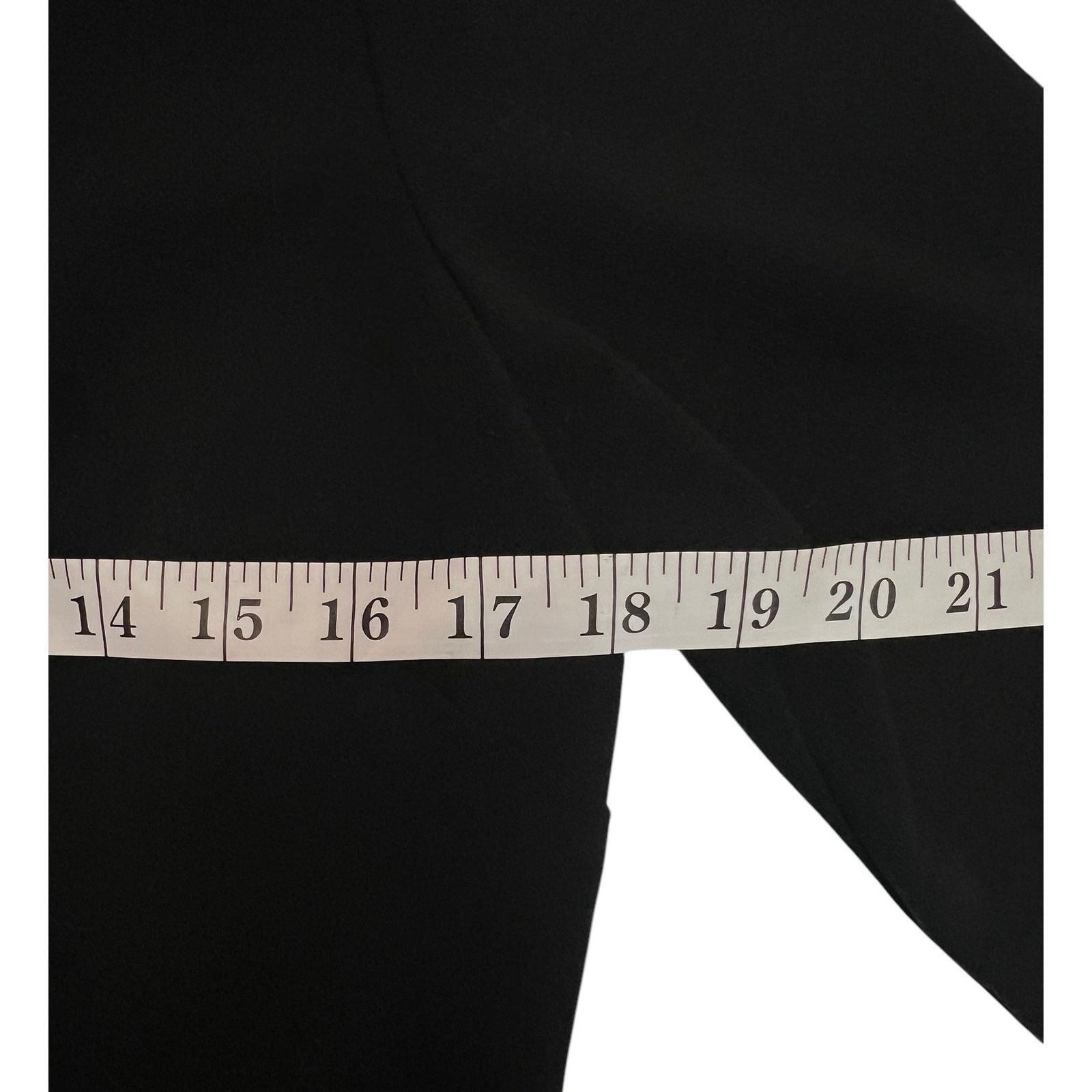 Laundry by Shelli Segal Laundry by Shelli Segal Black Midi Dress with Zipper Size 10 Size L / US 10 / IT 46 - 19 Thumbnail