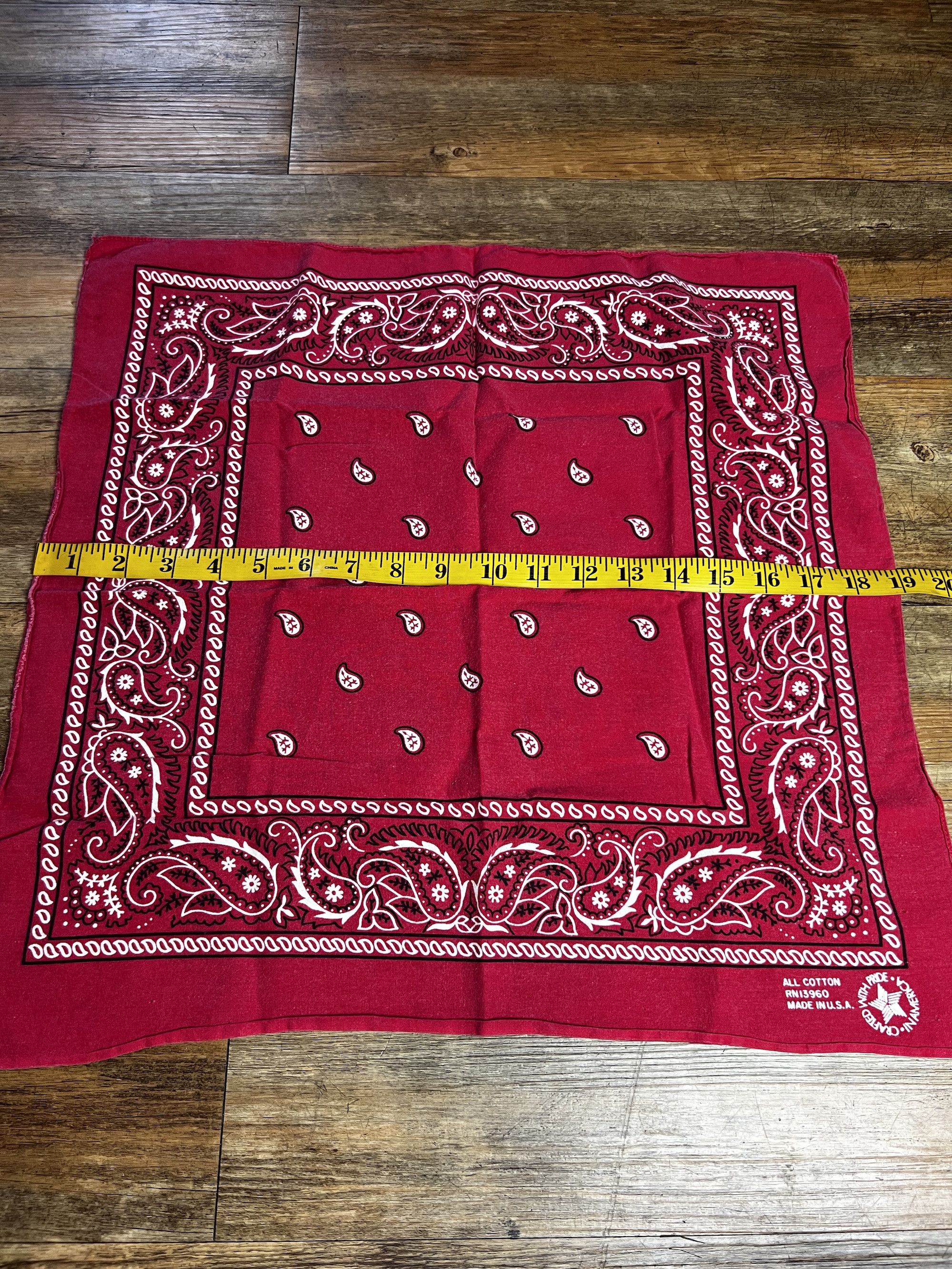 Vintage Vintage All Cotton Made in USA Red Paisley Bandana RN13960 Size ONE SIZE - 5 Thumbnail
