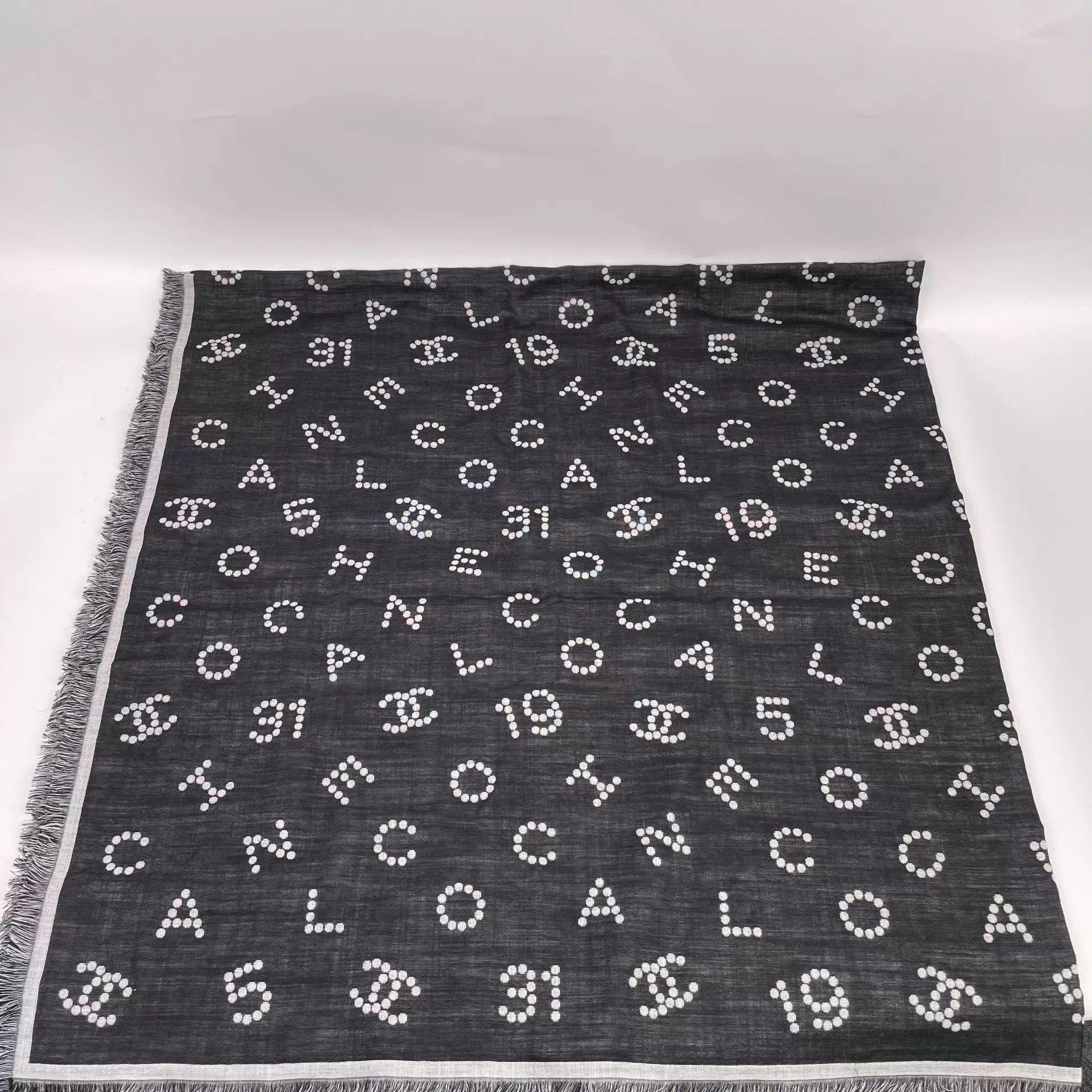 Chanel Chanel Silk Double-Faced Scarf Size ONE SIZE - 2 Thumbnail