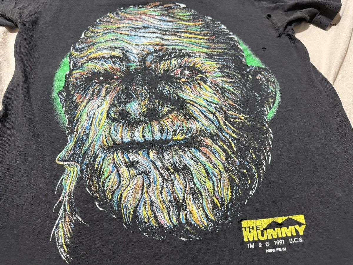 Vintage Vintage 90s The Mummy 1991 T-Shirt Thrashed Distressec Size US M / EU 48-50 / 2 - 3 Thumbnail