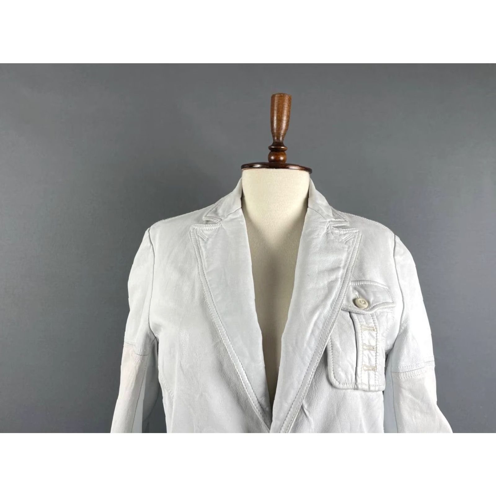 Diesel Diesel Blazer Jacket Womens S White Leather Long Sleeve Button Dressy Casual 90s Modern Womens Size S / US 4 / IT 40 - 4 Thumbnail