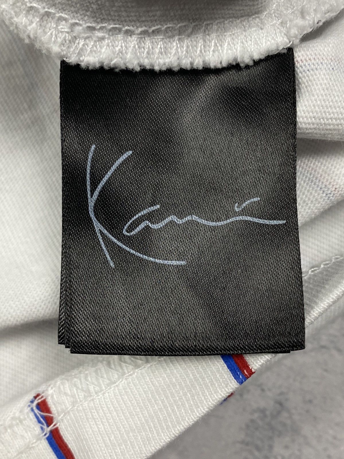 Karl Kani Karl Kani Center Logo Stripped Y2K T Shirt Size M Size US M / EU 48-50 / 2 - 9 Thumbnail