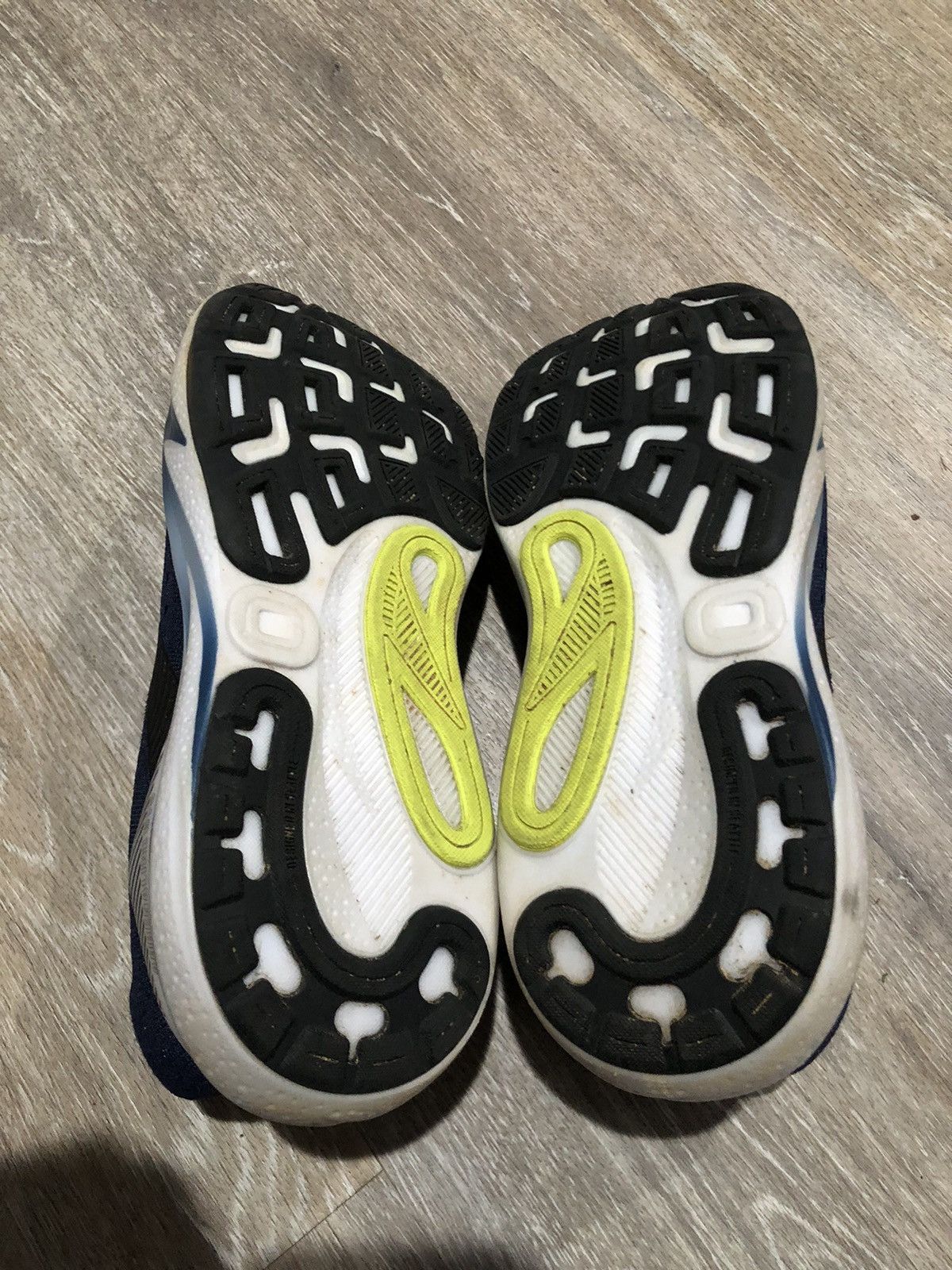 Brooks Brooks Adrenaline GTS 23 Shoes Mens Size 7.5 Navy Running Size US 7.5 / EU 40-41 - 14 Thumbnail