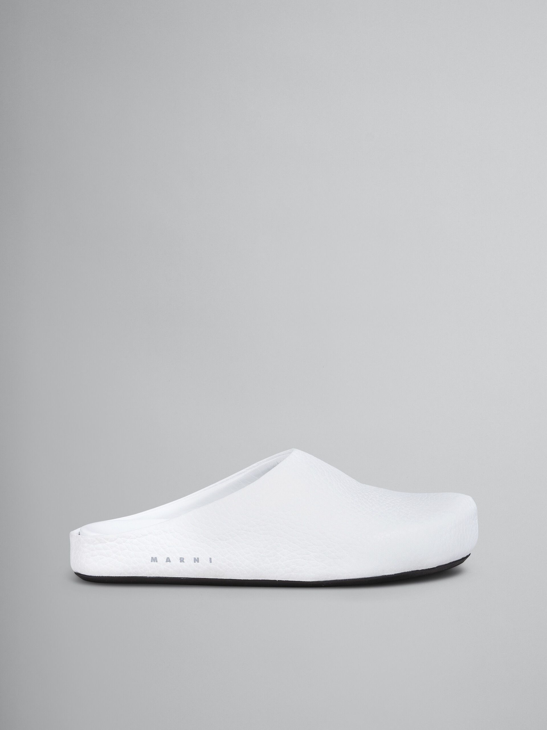 Marni o1y1025 Mules in White Size US 7 / IT 37 - 1 Thumbnail