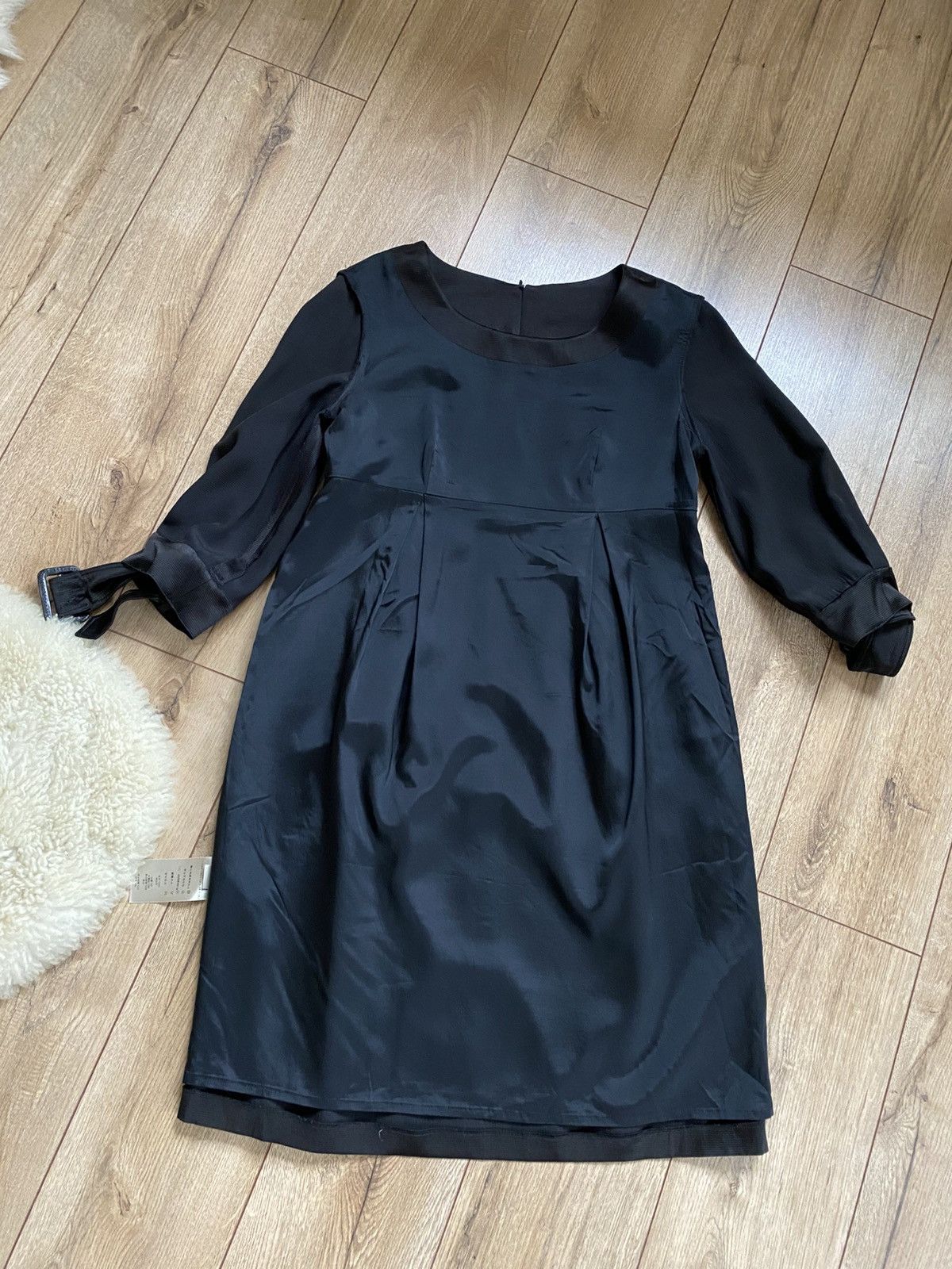 Burberry Burberry midi dress black elegant London USA 12 classy Size L / US 10 / IT 46 - 4 Thumbnail