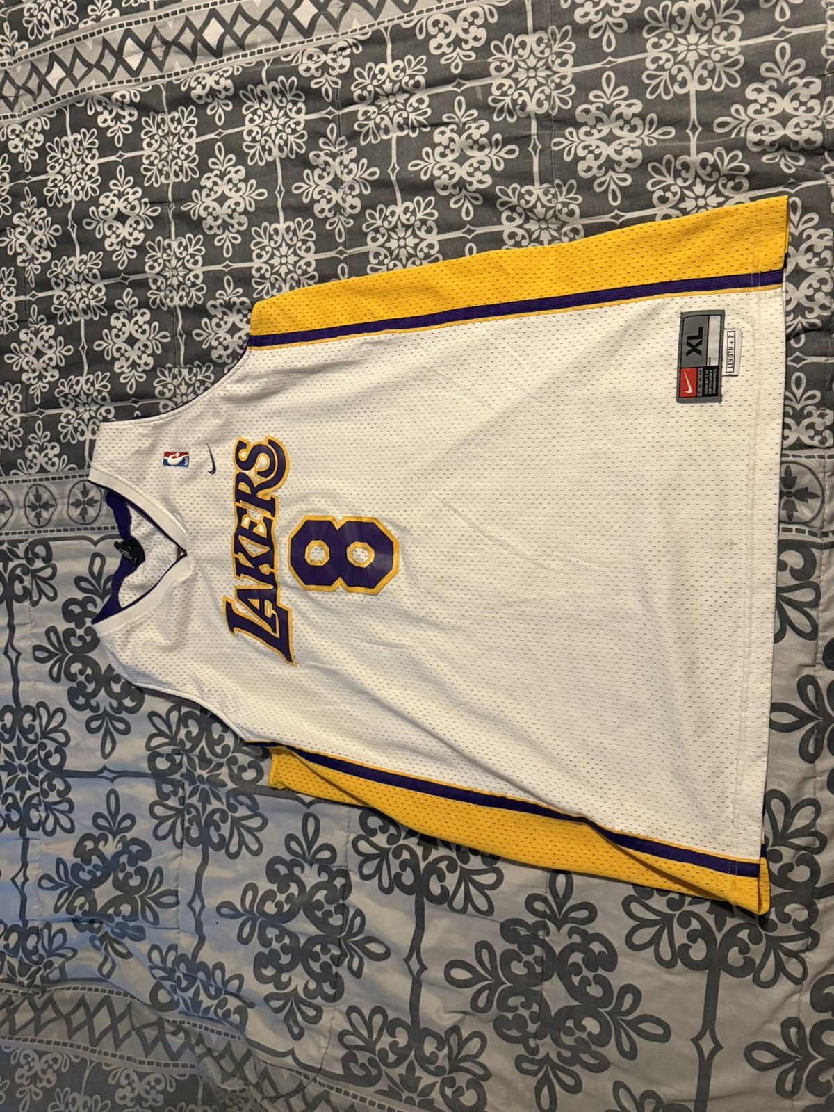 NBA White Kobe Bryant Lakers Jersey Size US XL / EU 56 / 4 - 1 Thumbnail