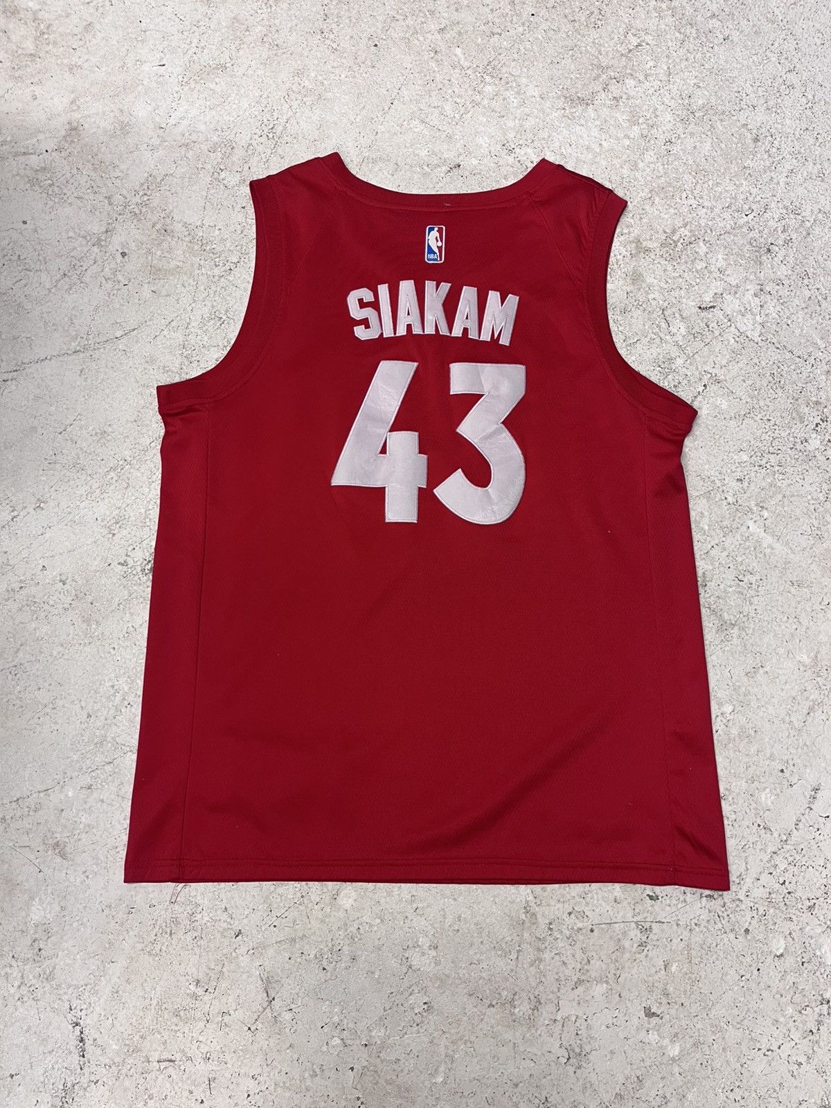 Nike Red nike toronto raptors siakam jersey Size US L / EU 52-54 / 3 - 4 Thumbnail