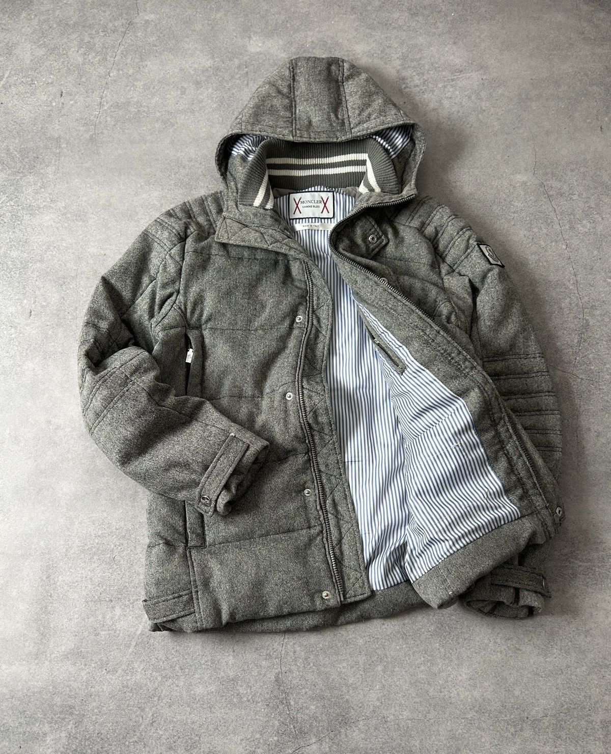 Moncler Gamme Bleu Moncler Gamme Bleu Puffer Parkas jacket mens grey size 4 Size US M / EU 48-50 / 2 - 4 Thumbnail