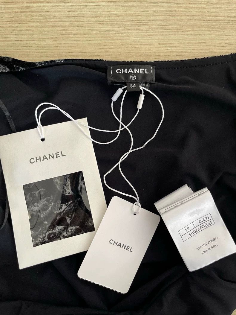 Chanel Chanel 24b black velvet logo short sleeves Size XXS / US 00 / IT 34 - 3 Thumbnail