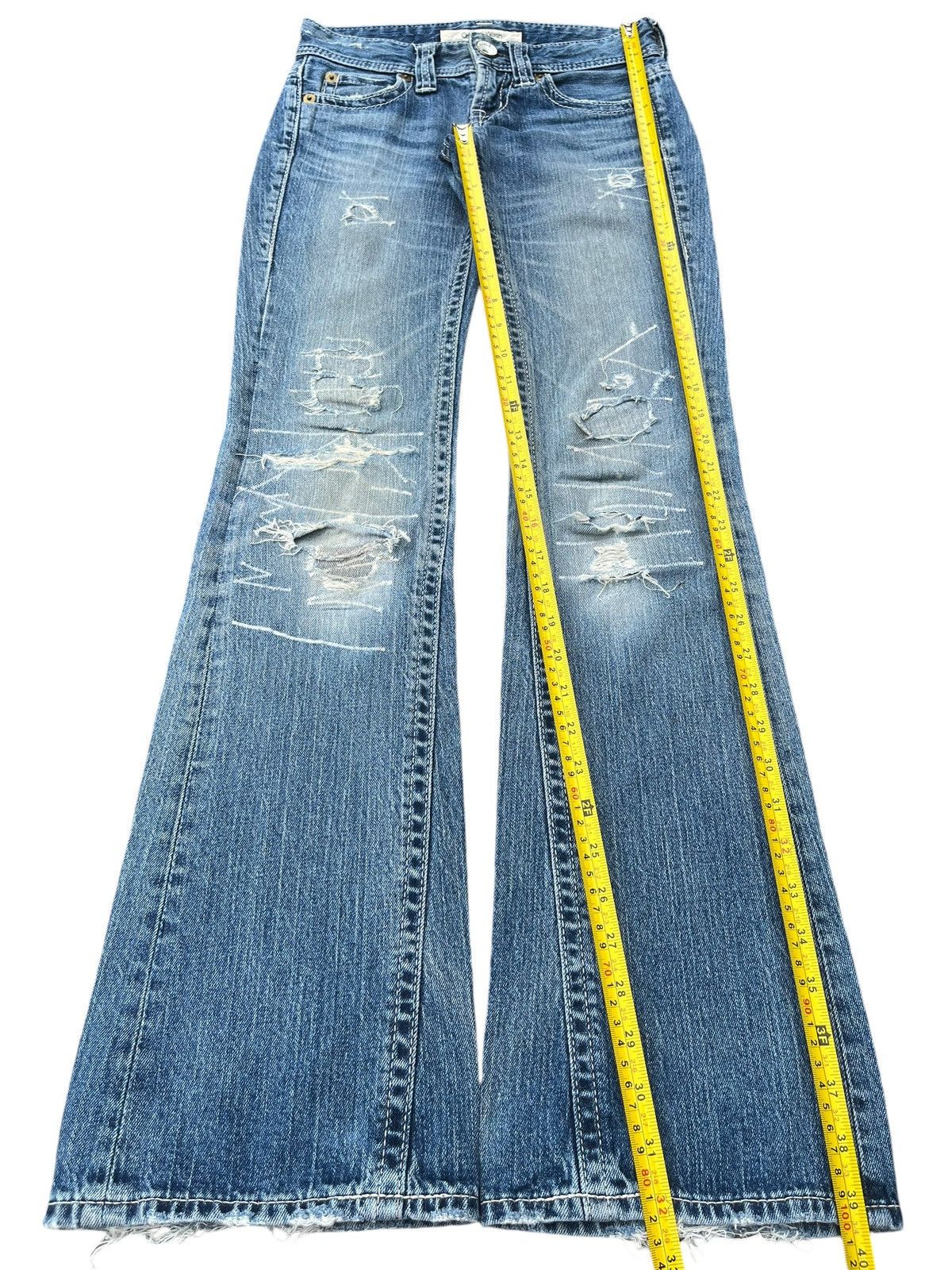 Japanese Brand × Jun Takahashi × Uniqlo Vintage Japanese Brand Uniqlo Distressed Grunge Flare Jeans Size 26" / US 2 / IT 38 - 10 Thumbnail