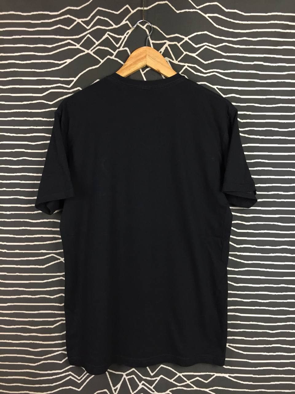 Riot Society Riot Society The Great Wave off Kanagawa Jaws Graphic Tee Size US M / EU 48-50 / 2 - 4 Thumbnail