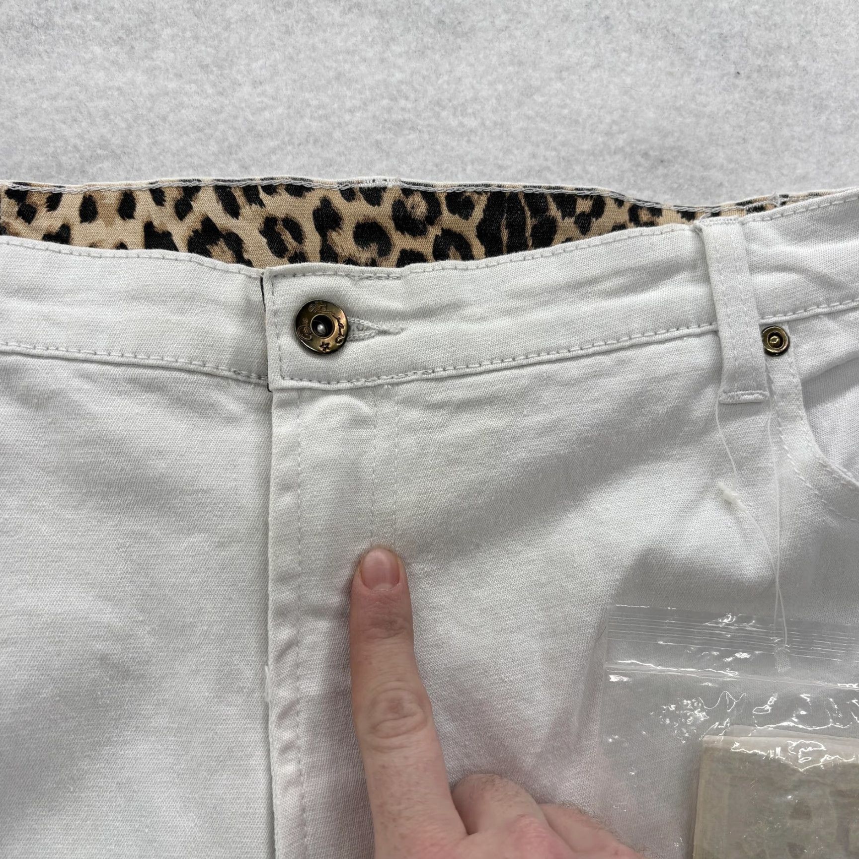 Denime DG2 by Diane Gilman Rhinestone Straight Jeans Womens 22W White Stretch Denim Jeans Size 40" / US 18 - 6 Thumbnail
