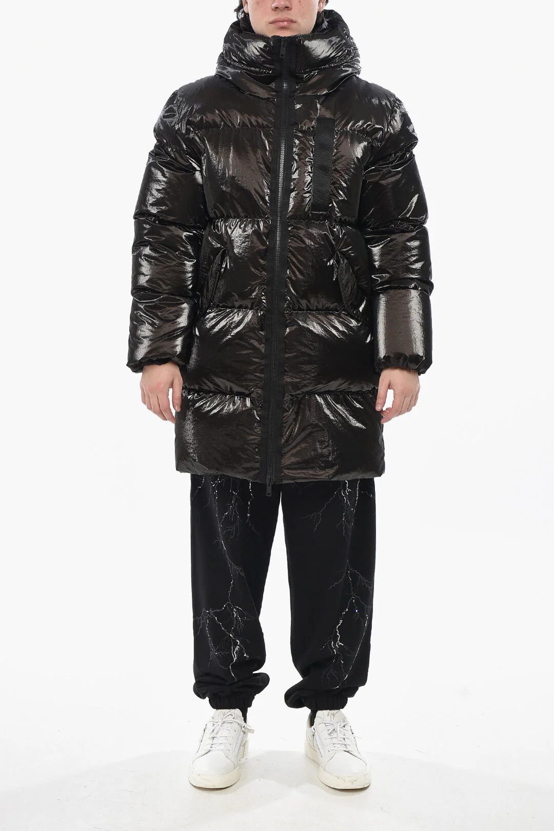 Givenchy og1mm0326 Coated Nylon Puffer Jacket in Black Size US S / EU 44-46 / 1 - 4 Thumbnail