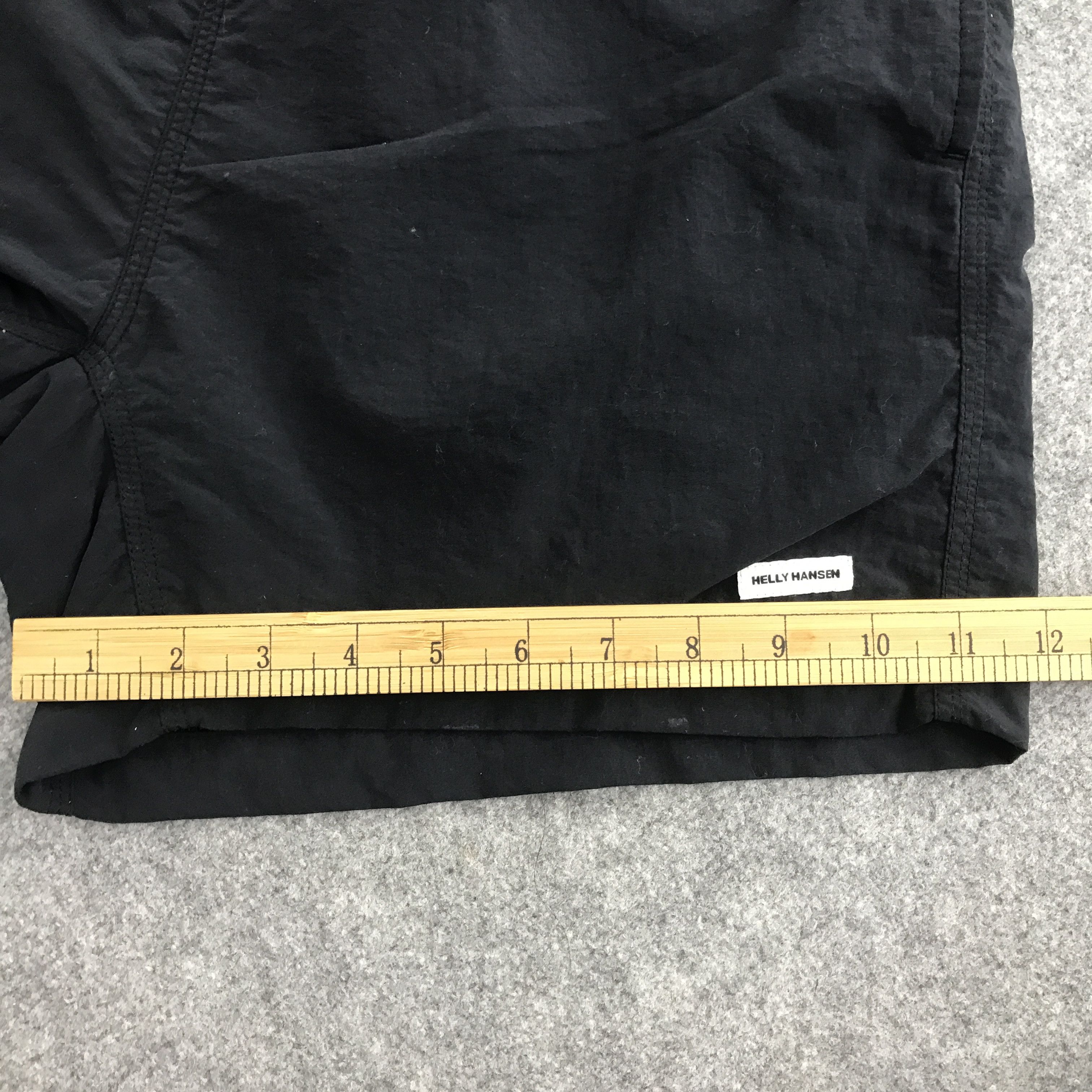 Helly Hansen Rare Helly hansen Short Pants Size US 31 - 7 Thumbnail