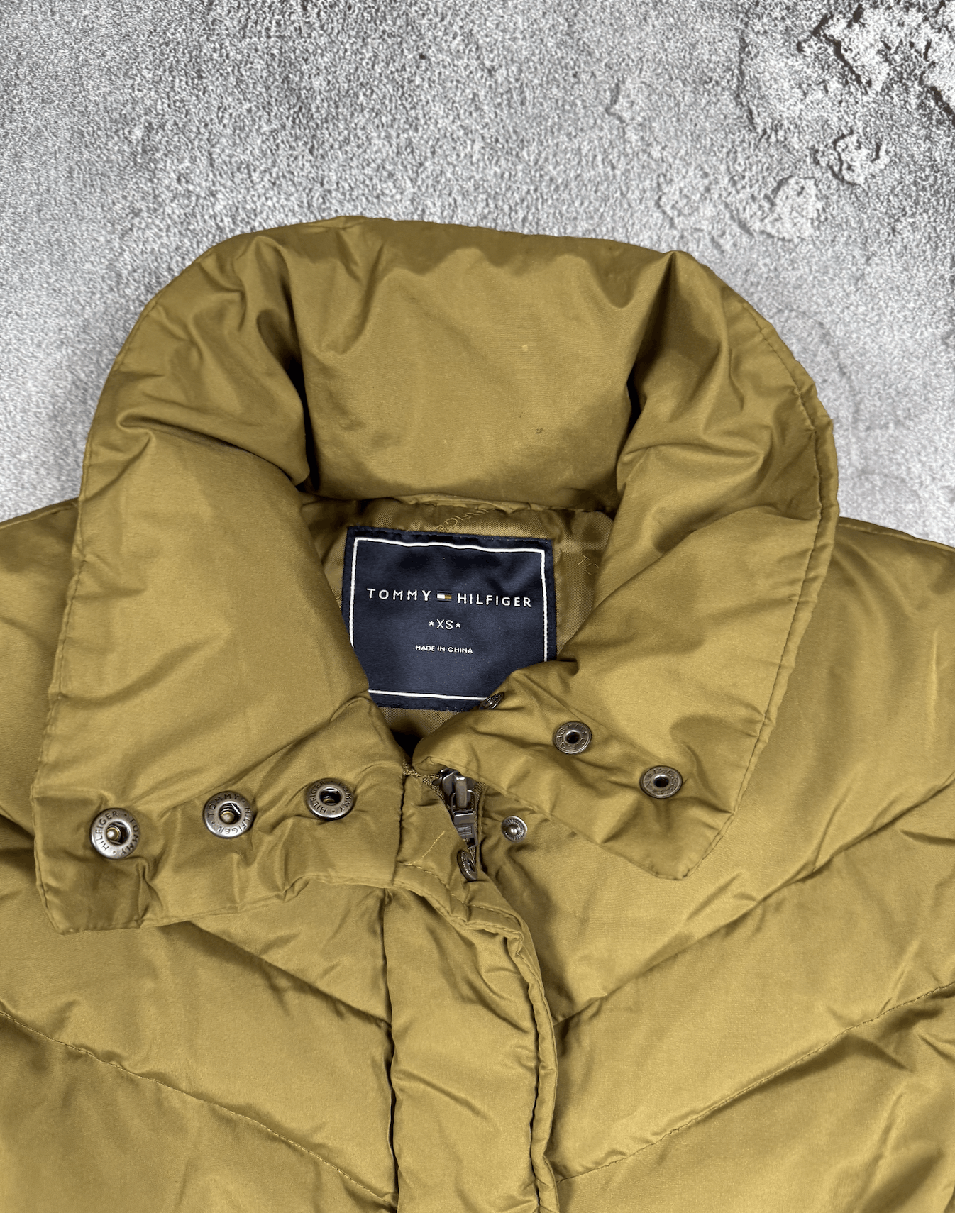 Tommy Hilfiger Tommy Hilfiger Khaki Goose Down Jacket Size XS Retro Size XS / US 0-2 / IT 36-38 - 3 Thumbnail