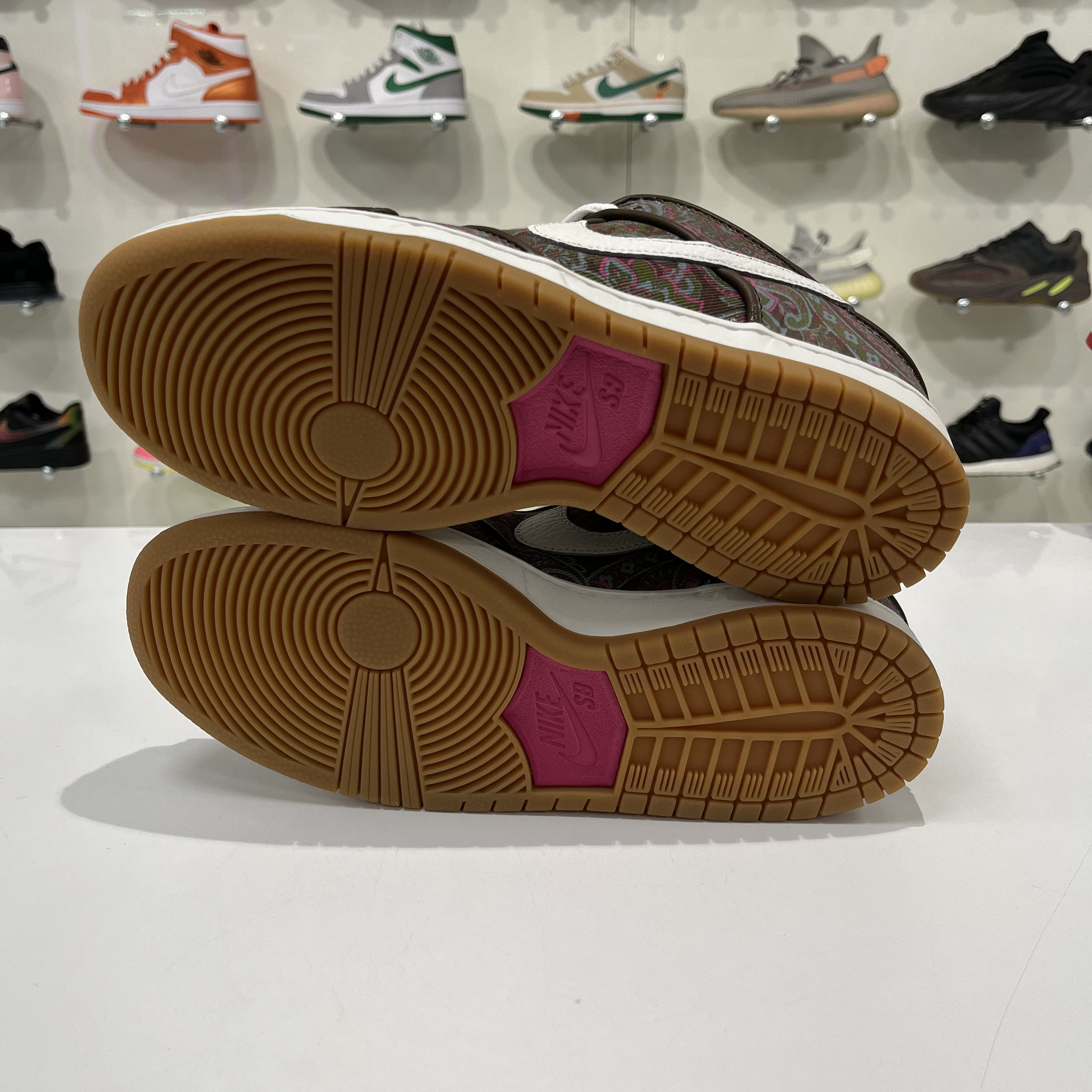 Nike Nike SB Dunk Low Pro Paisley Brown Size US 8 / EU 41 - 6 Thumbnail