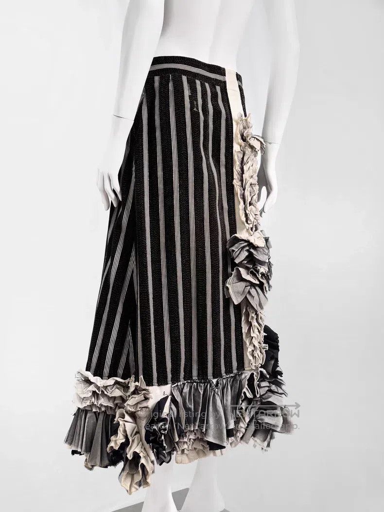 Comme des Garcons Comme Des Garcons size M Ruffled Long Skirt Size 23" - 1 Thumbnail