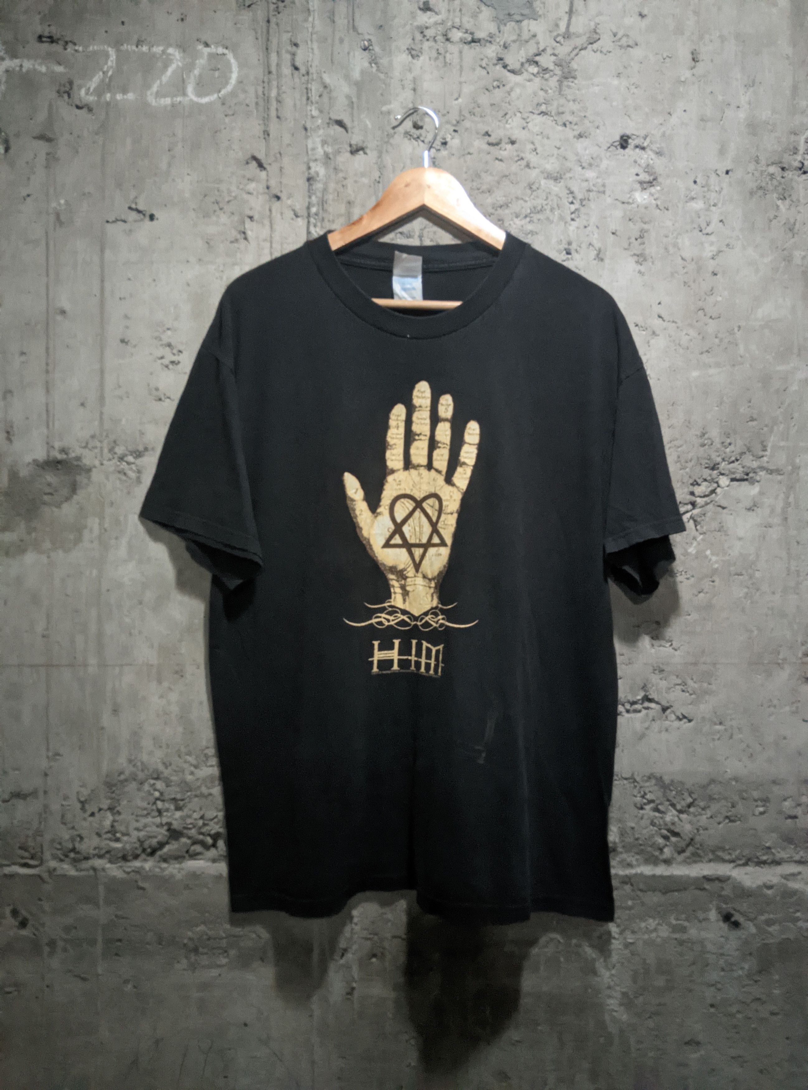 Band Tees Vintage 2007 him heartgram goth rock t shirt Size US L / EU 52-54 / 3 - 1 Thumbnail