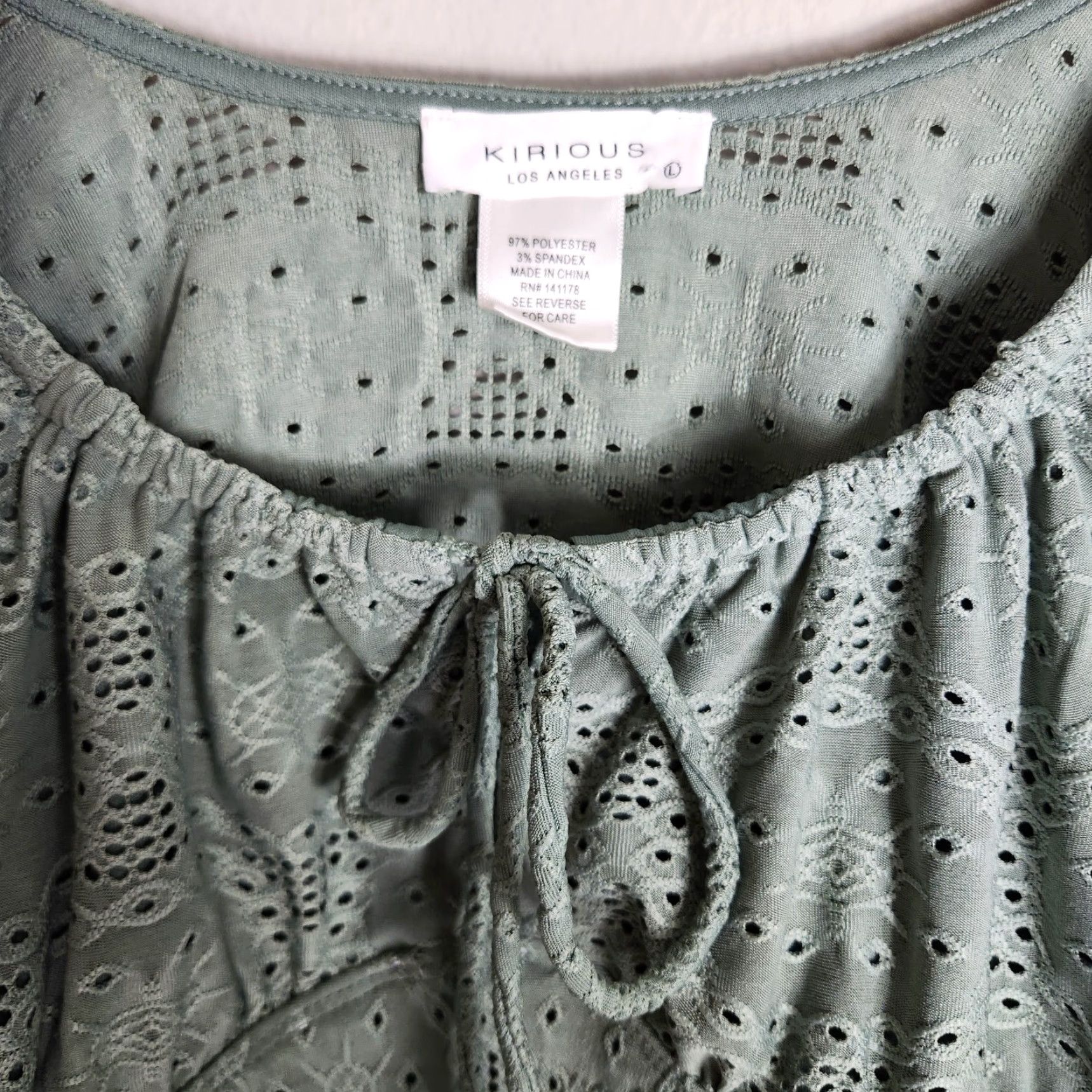 Vintage Kirius Los Angeles Womens Sage Green Long Sleeve Eyelet Crop Top-Size L Shirt Cropped Casual Bohemian Beach Festival Womens Size L / US 10 / IT 46 - 2 Thumbnail