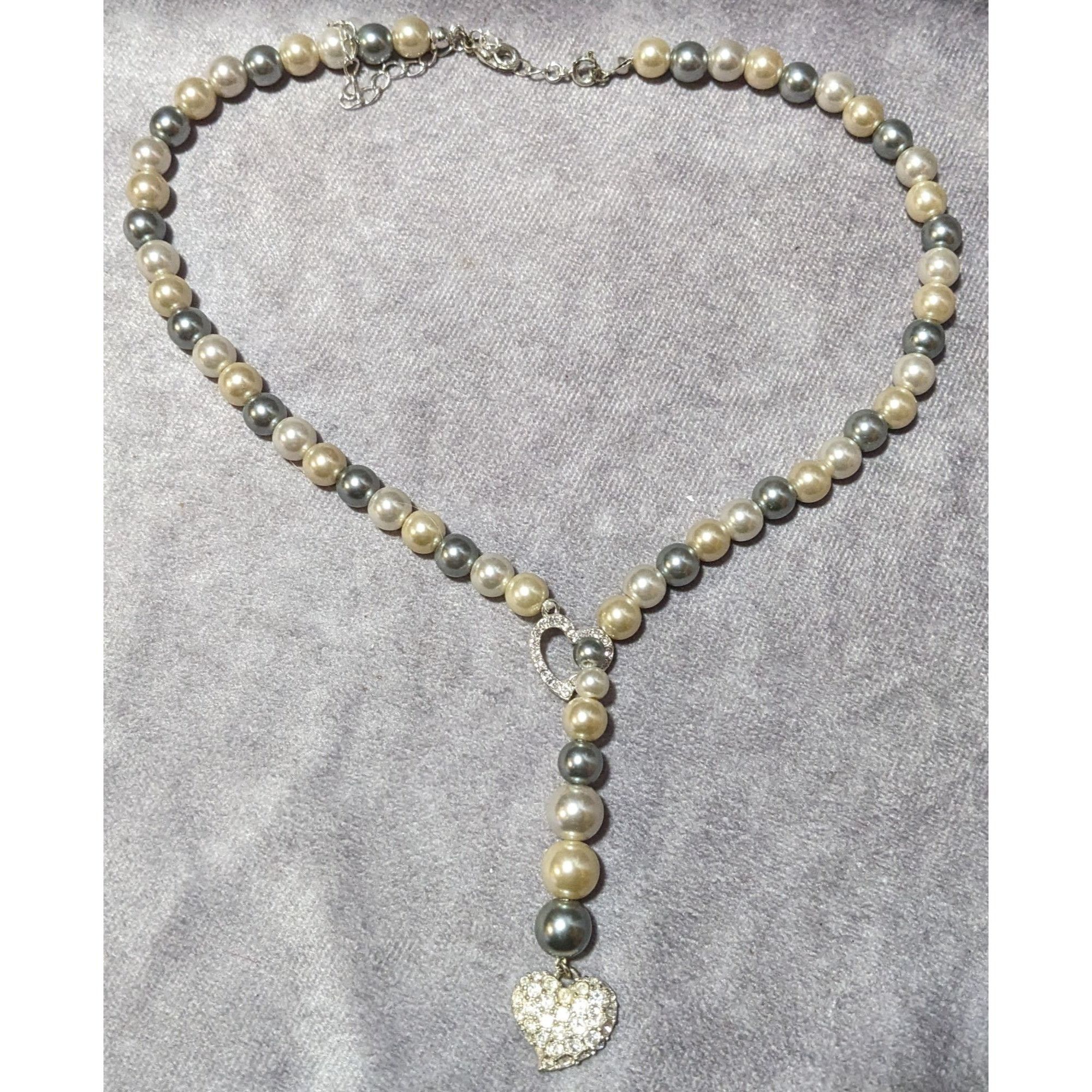 Other Vintage Avon Grey And White Faux Pearl Silver Tone Rhineston Size ONE SIZE - 9 Thumbnail