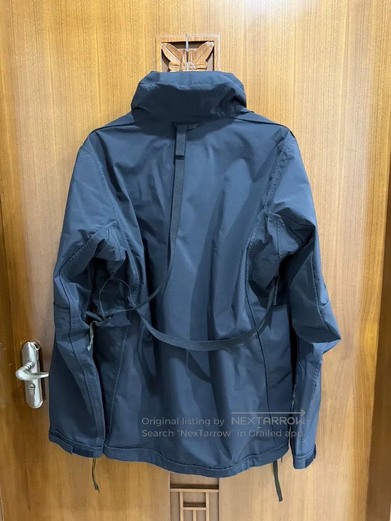 Acronym Acronym Charge coat Size US L / EU 52-54 / 3 - 4 Thumbnail