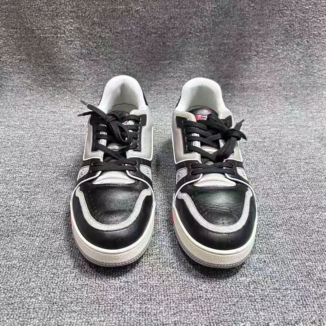 Louis Vuitton Louis Vuitton LV Trainer Black Grey White 7.5 41.5 95% Size US 7.5 / EU 40-41 - 4 Thumbnail