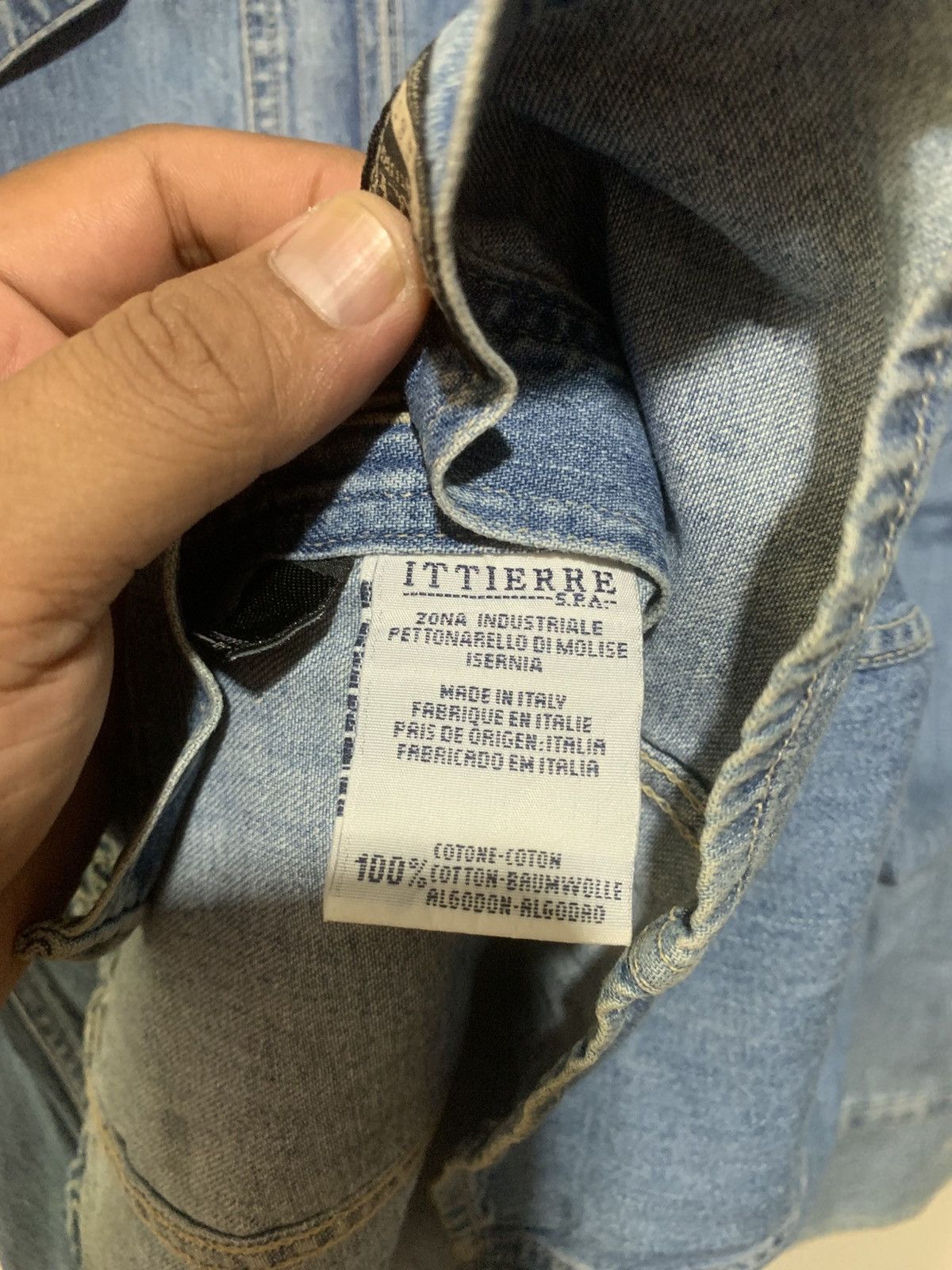 Versace Vintage 90s Istante Versace Denim Shirt w Istante Buttons Size US M / EU 48-50 / 2 - 14 Thumbnail