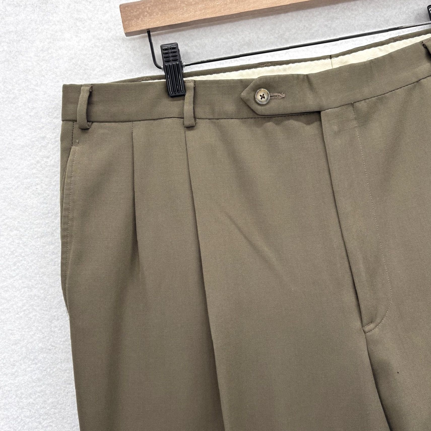 Brooks Brothers VINTAGE Brooks Brothers Dress Pants Mens 40x34 Green Wool Pleated Cuffed USA Size US 40 / EU 56 - 3 Thumbnail