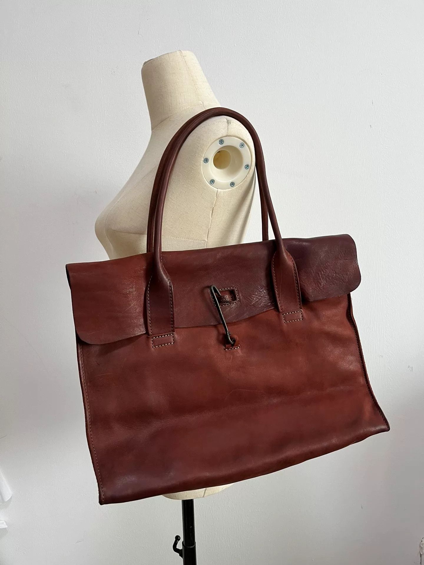 Other Tagliovivo Rust Red Leather Handbag Size ONE SIZE - 1 Thumbnail