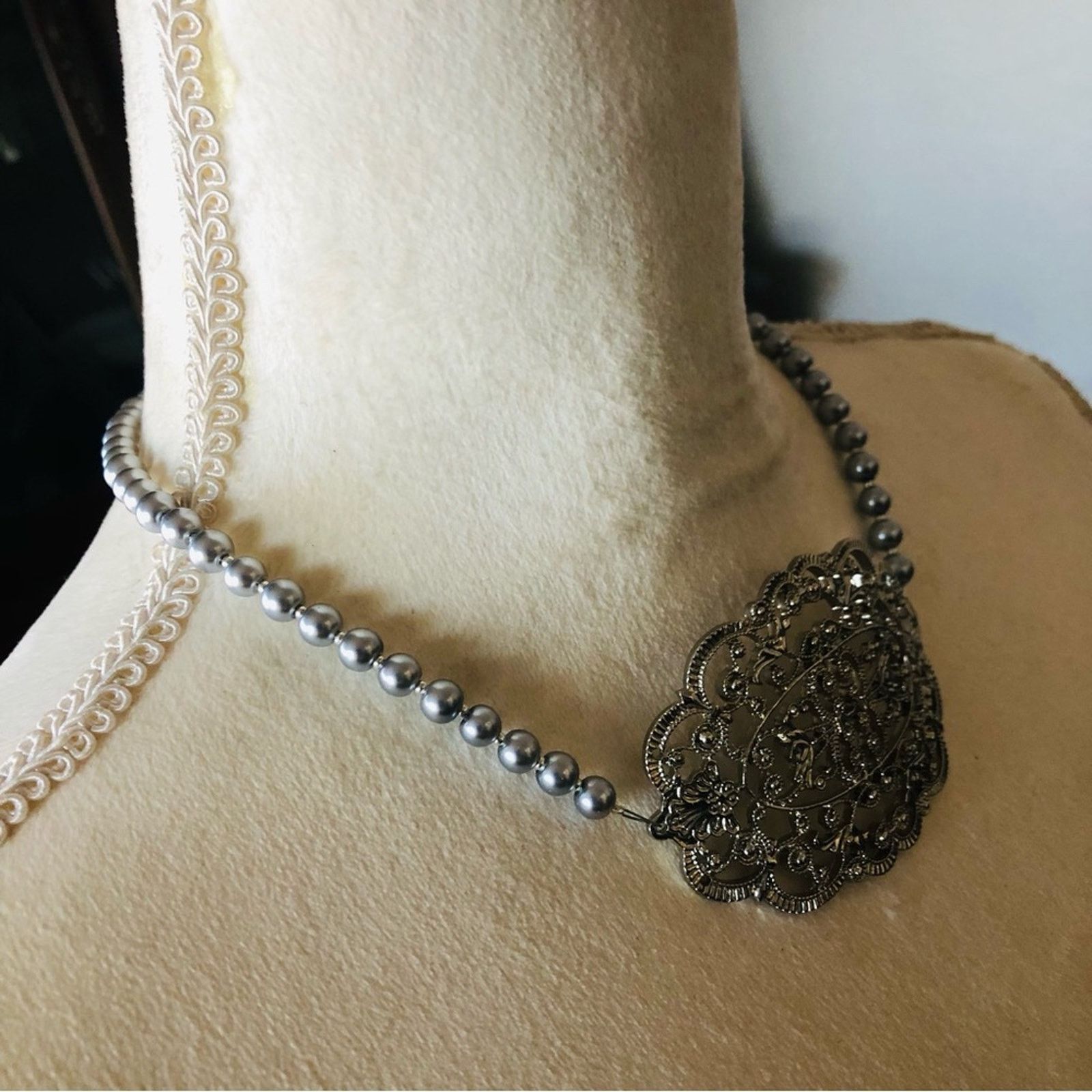 Handmade Handcrafted repurpose large silver filigree Pearl necklace Size ONE SIZE - 2 Thumbnail