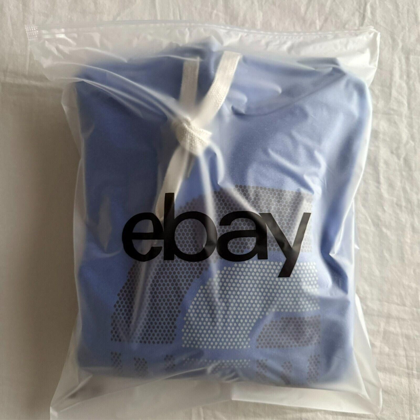 The North Face The North Face Hoodie Blue Pullover Sweatshirt Adult Sz M Size US 32 / EU 48 - 7 Thumbnail